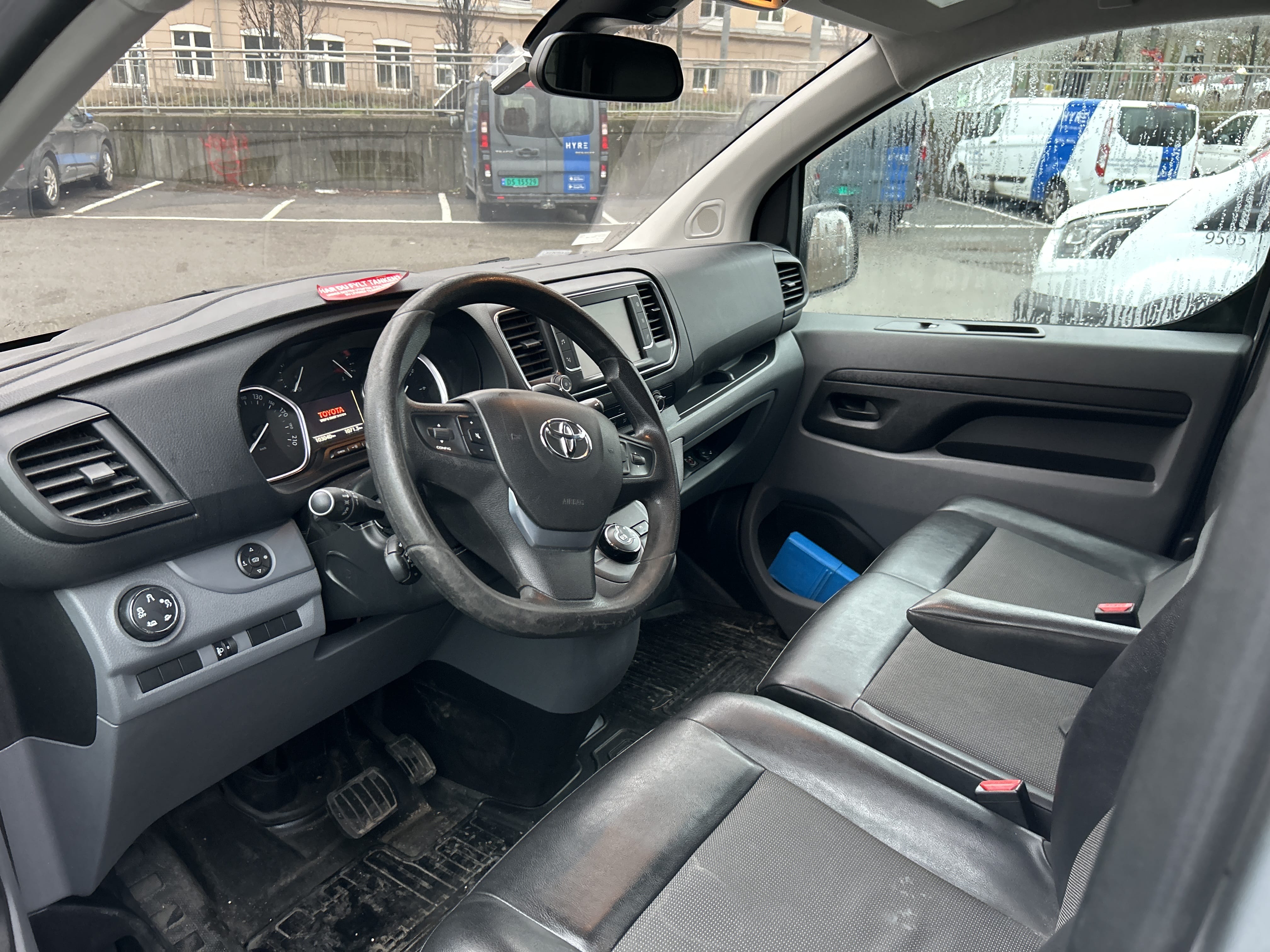 Toyota Proace Varebil with Cruise control