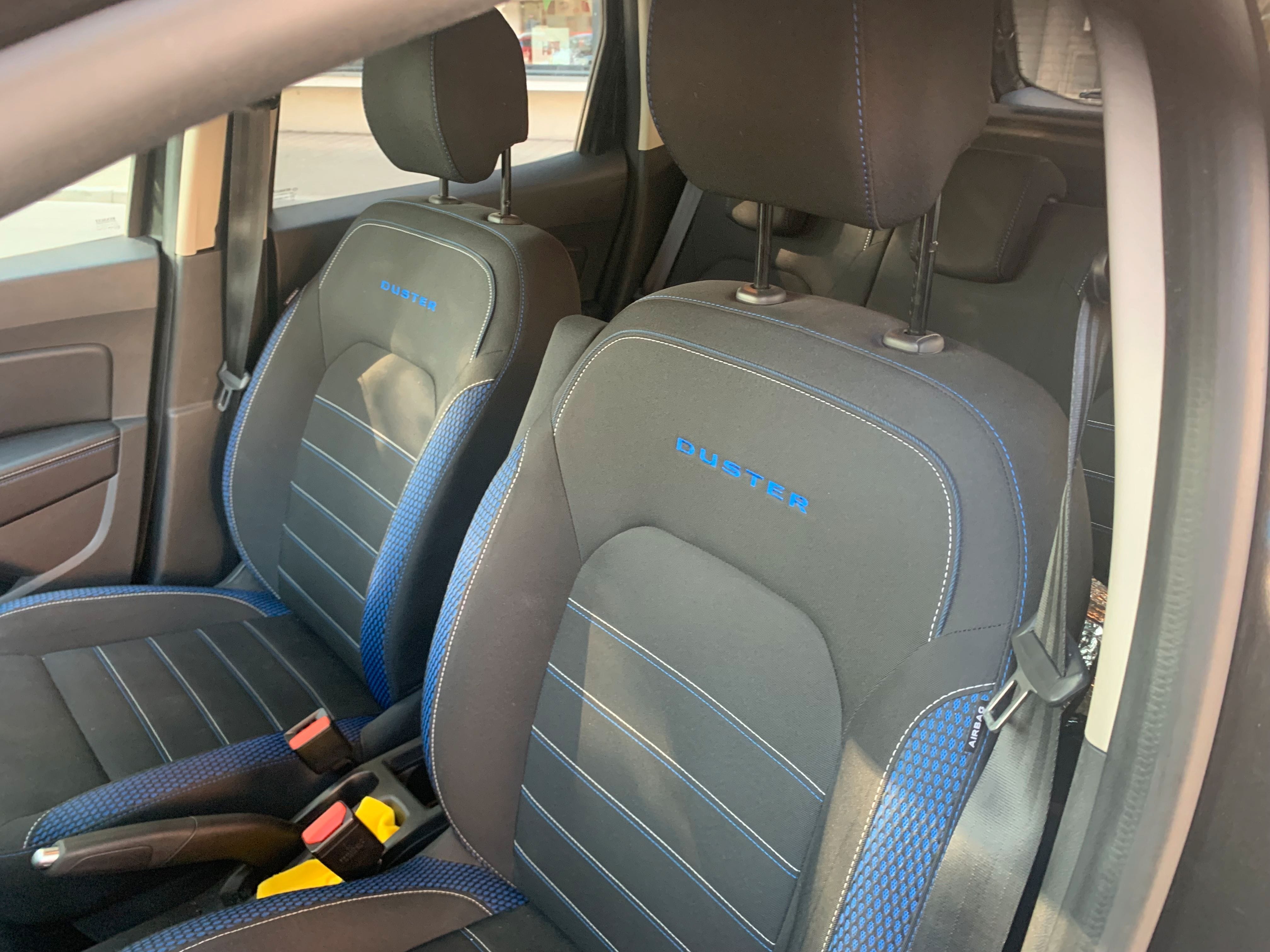 Dacia Duster TCE-100 avec GPS