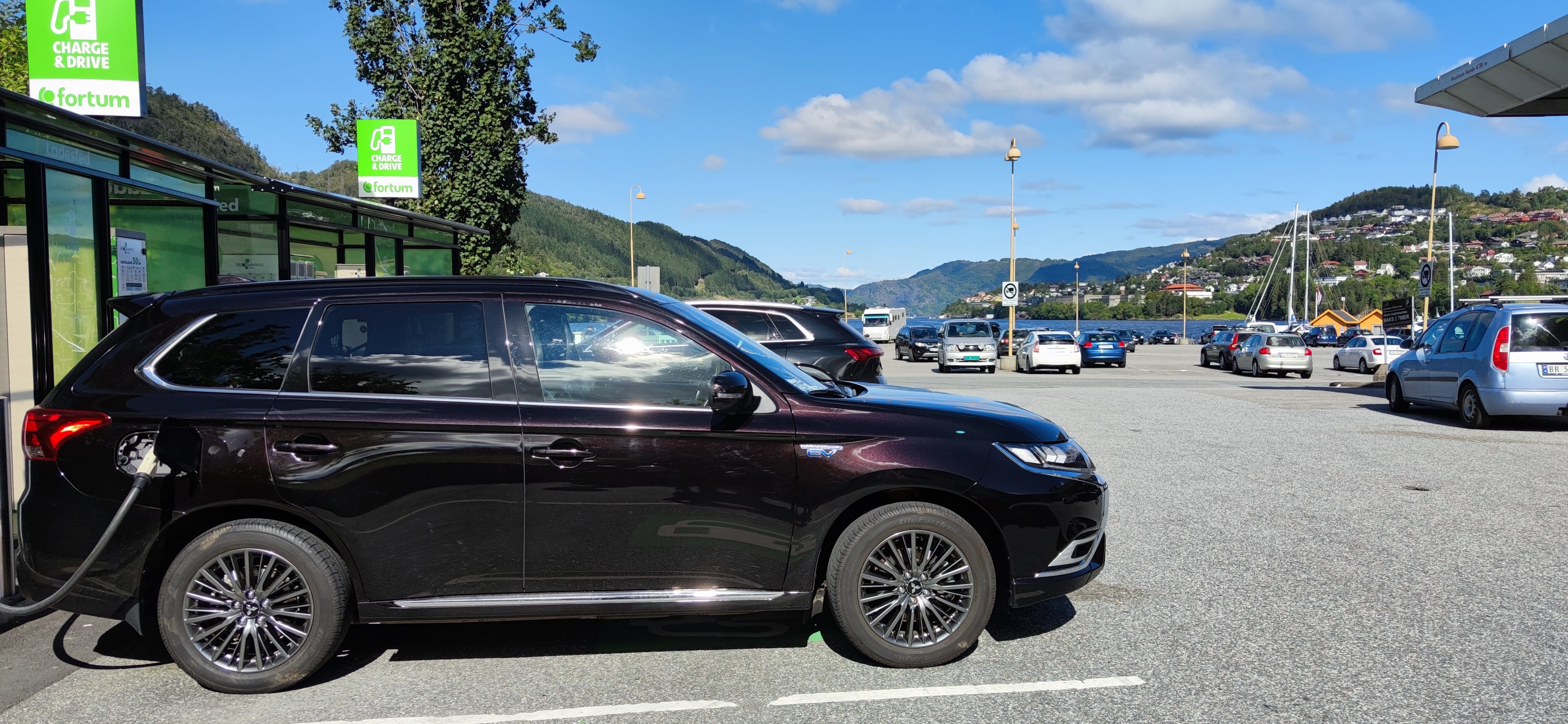 Mitsubishi Outlander PHEV GT med Aircondition