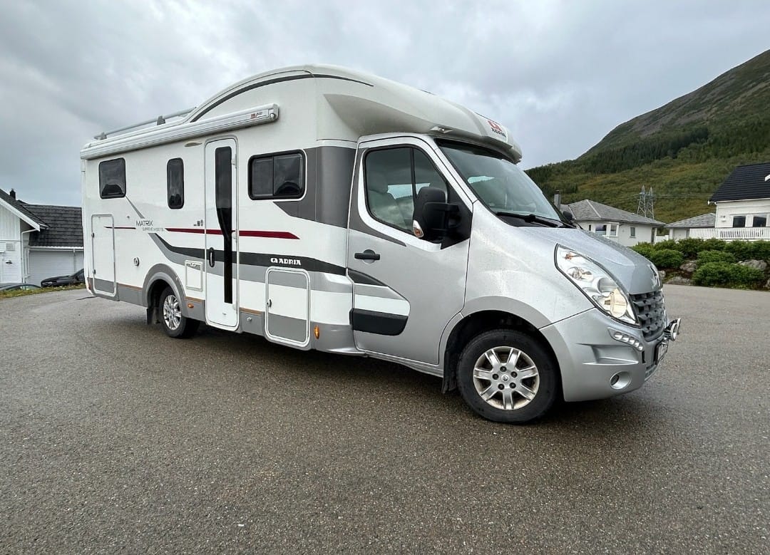 Adria Matrix Supreme SL, 2014, Diesel, automatic