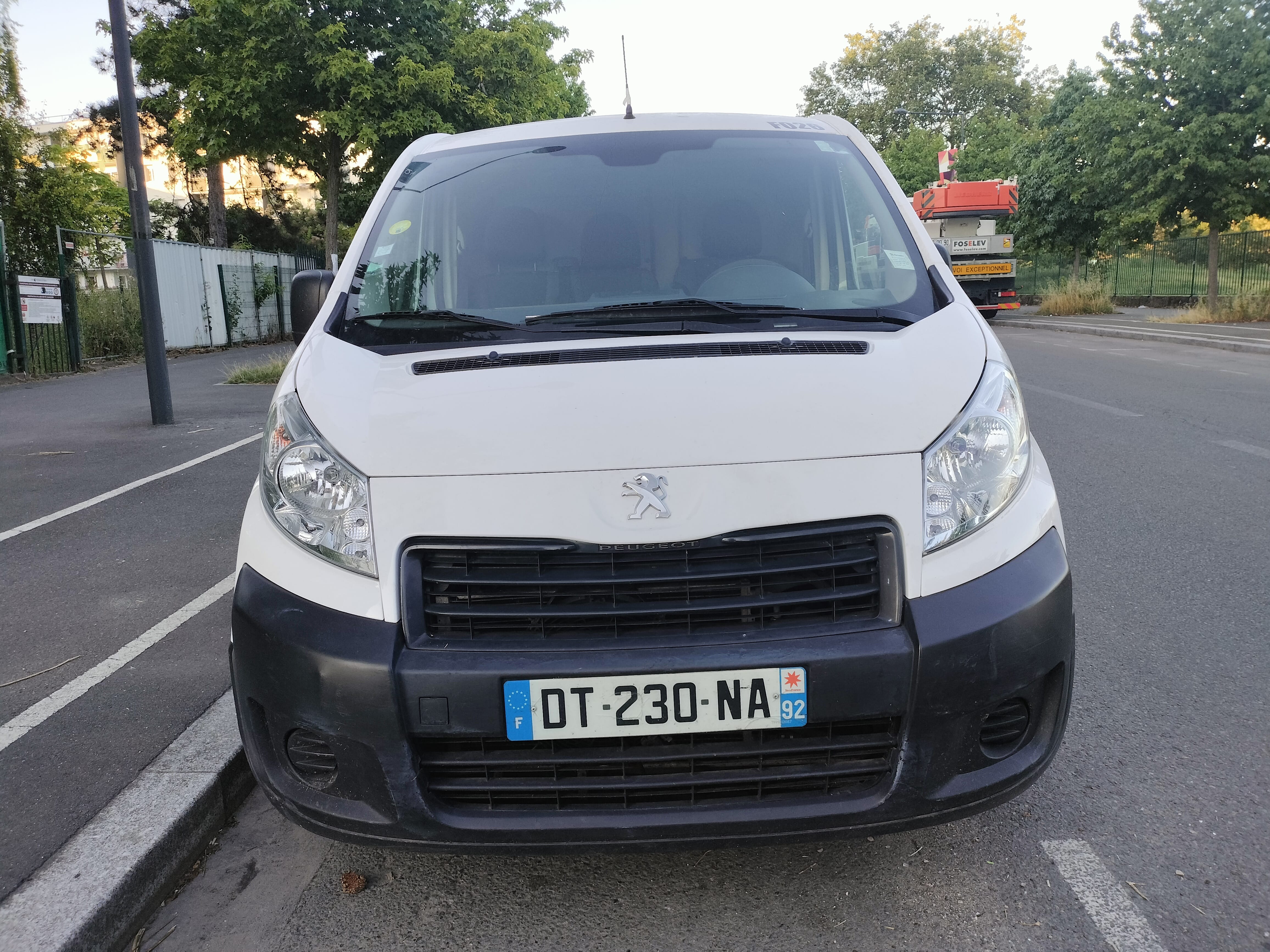 Peugeot Expert FGN L2H1 1.6 HDI 90cv avec Autoradio