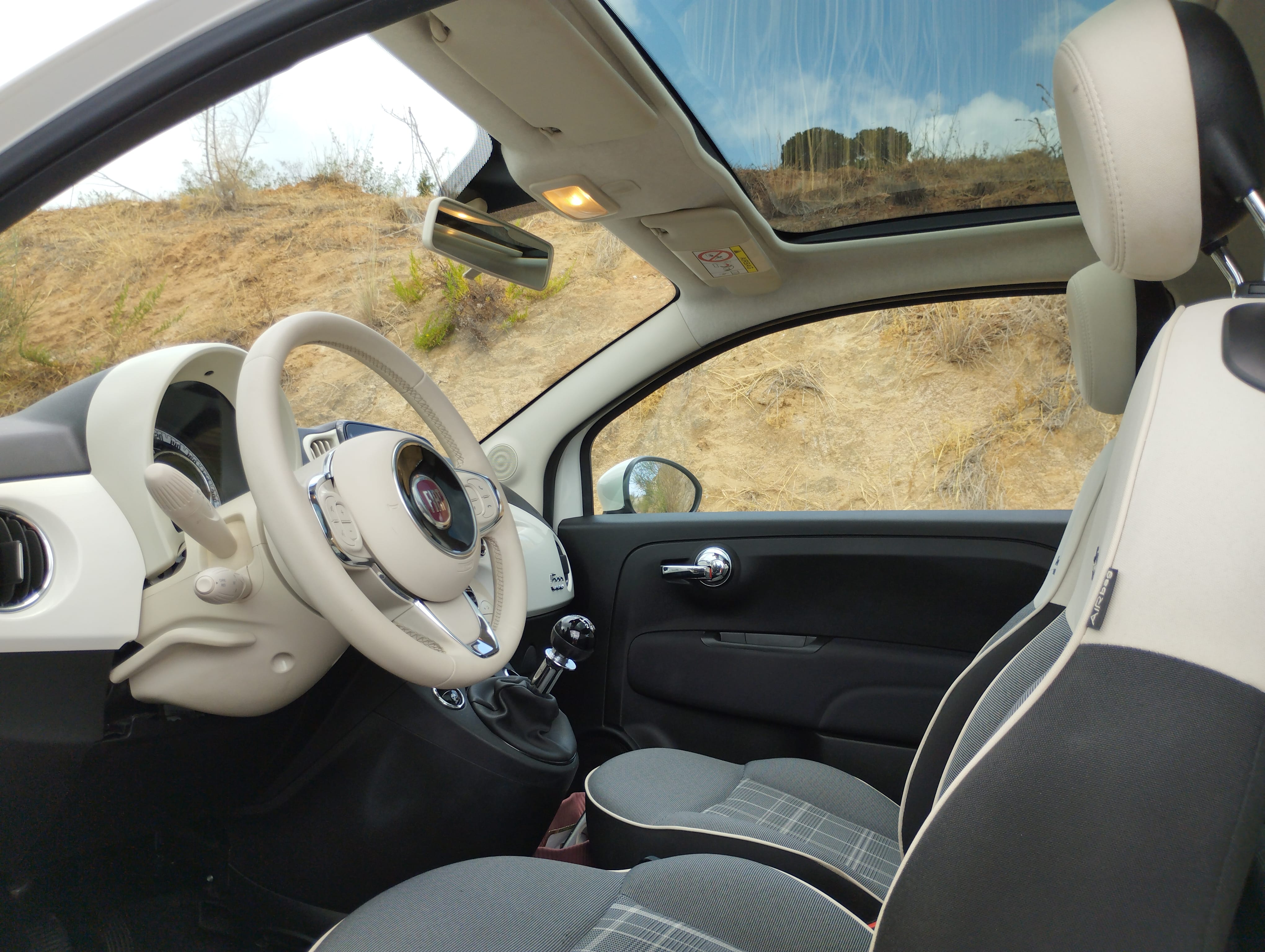 Fiat 500 Hybrido with Android Auto