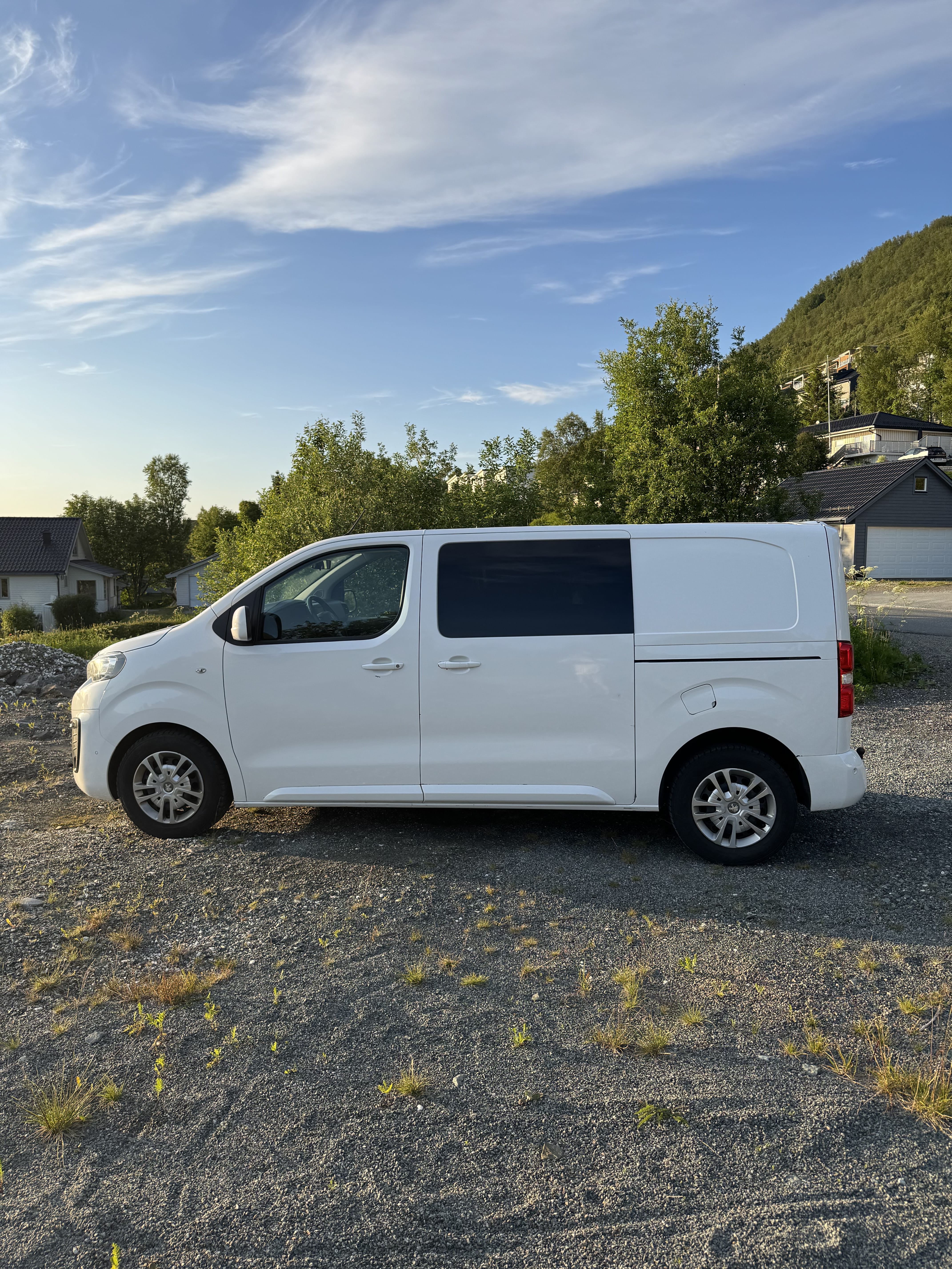 Peugeot Expert with Air conditioning