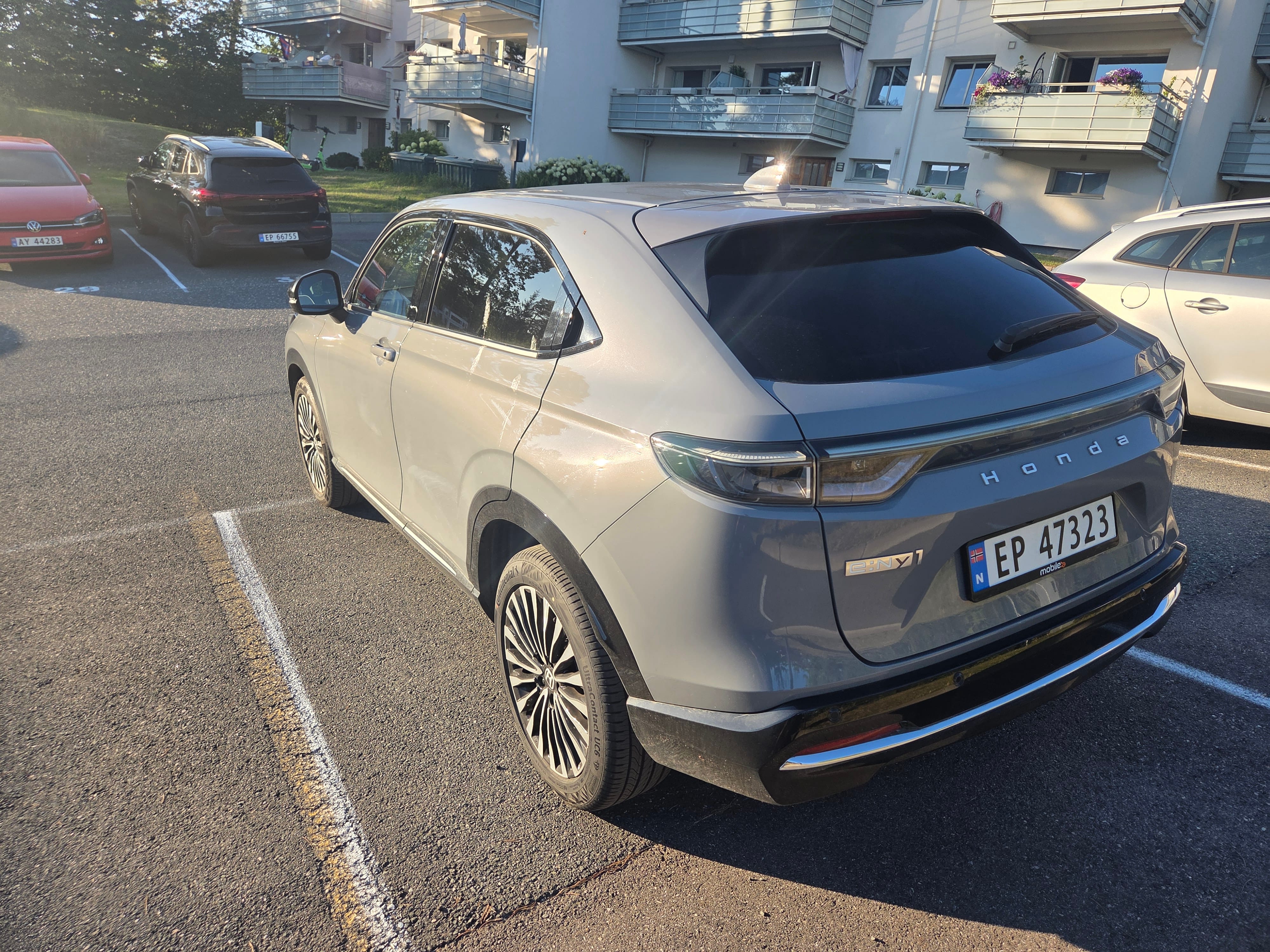 Honda e:Ny1 with Backup camera