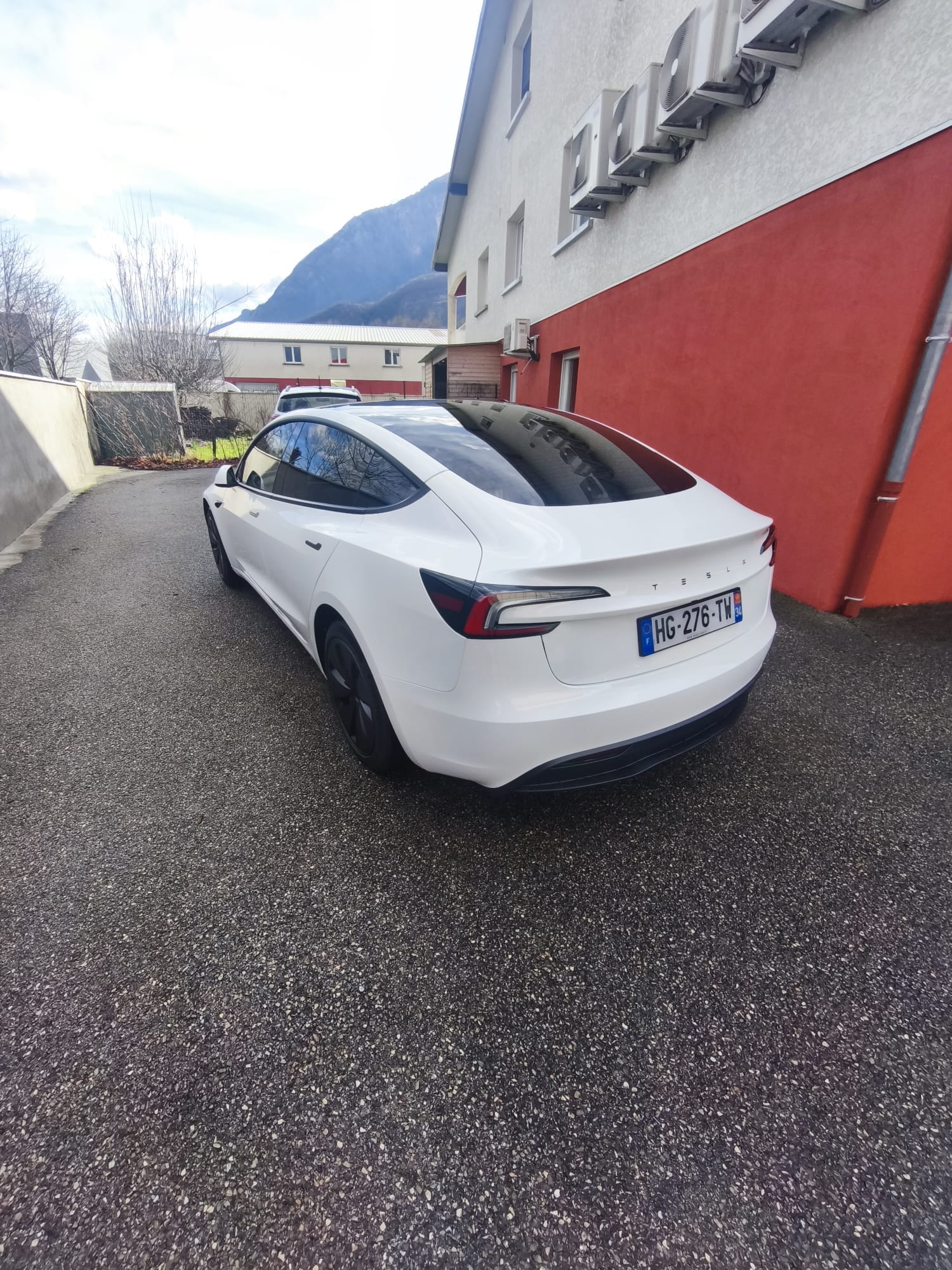Tesla Model 3 Long Range avec Caméra de recul