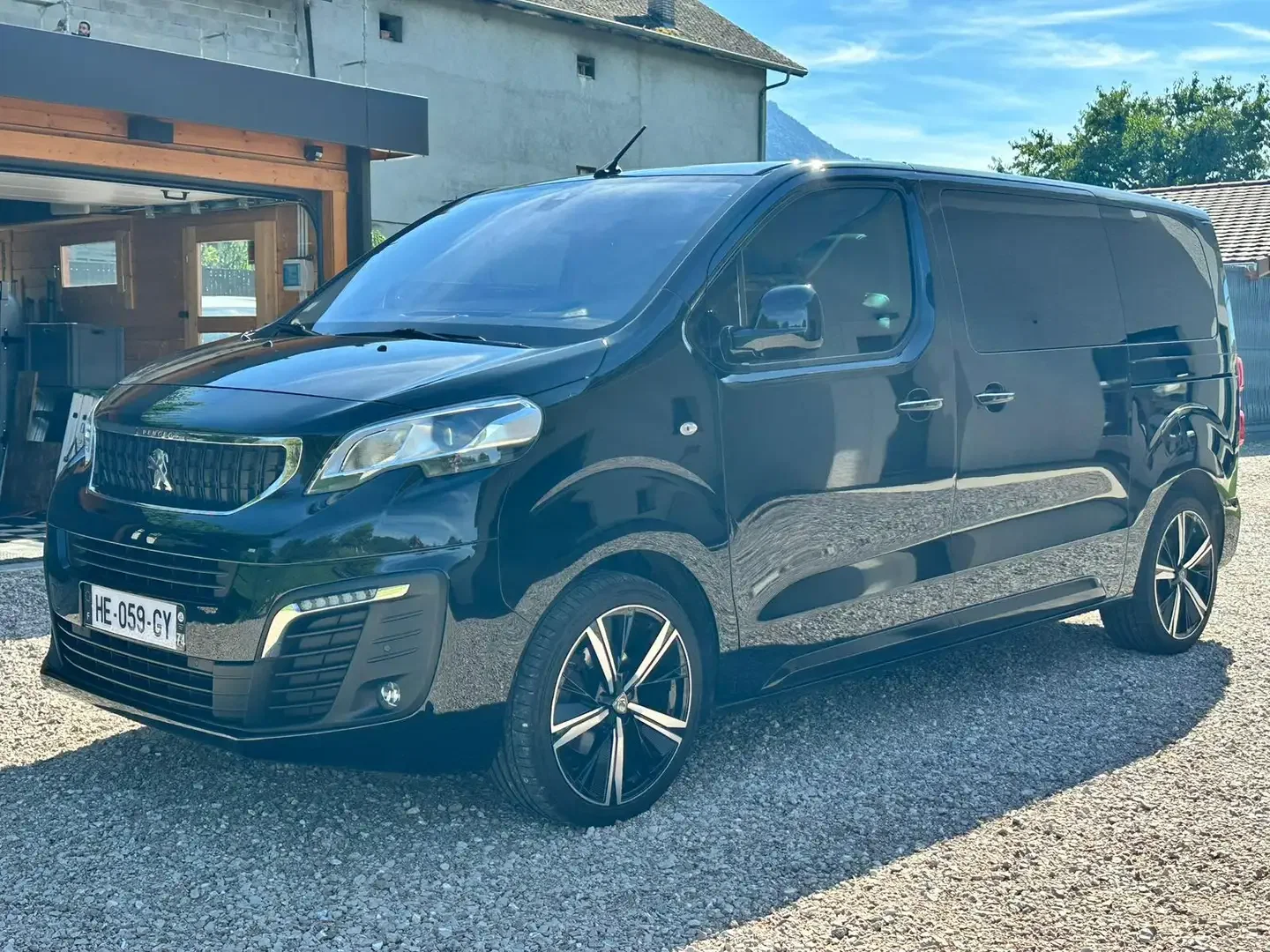 Peugeot Traveller, 2019, Diesel, automatic, 8 seats