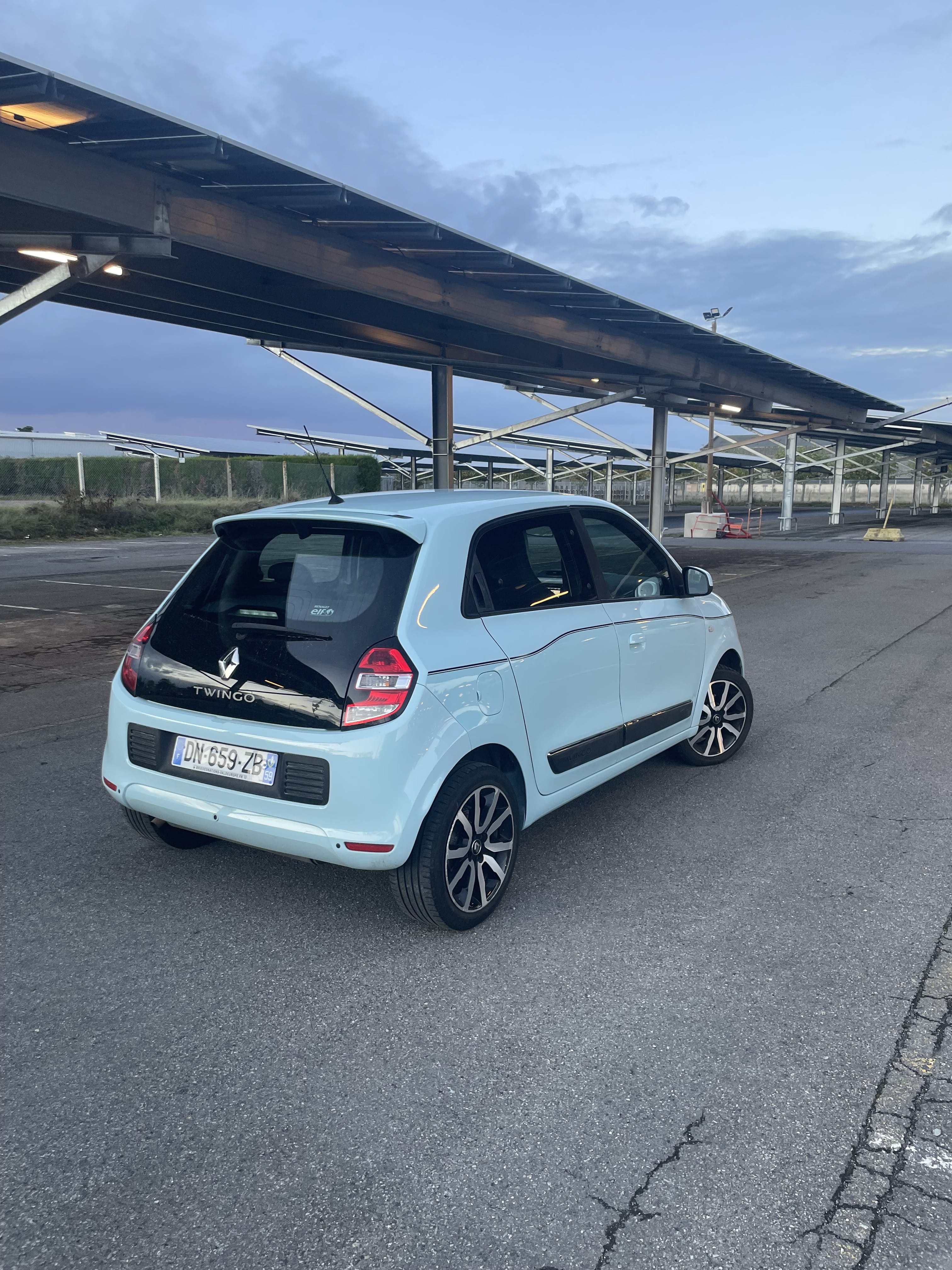 Renault Twingo III avec GPS