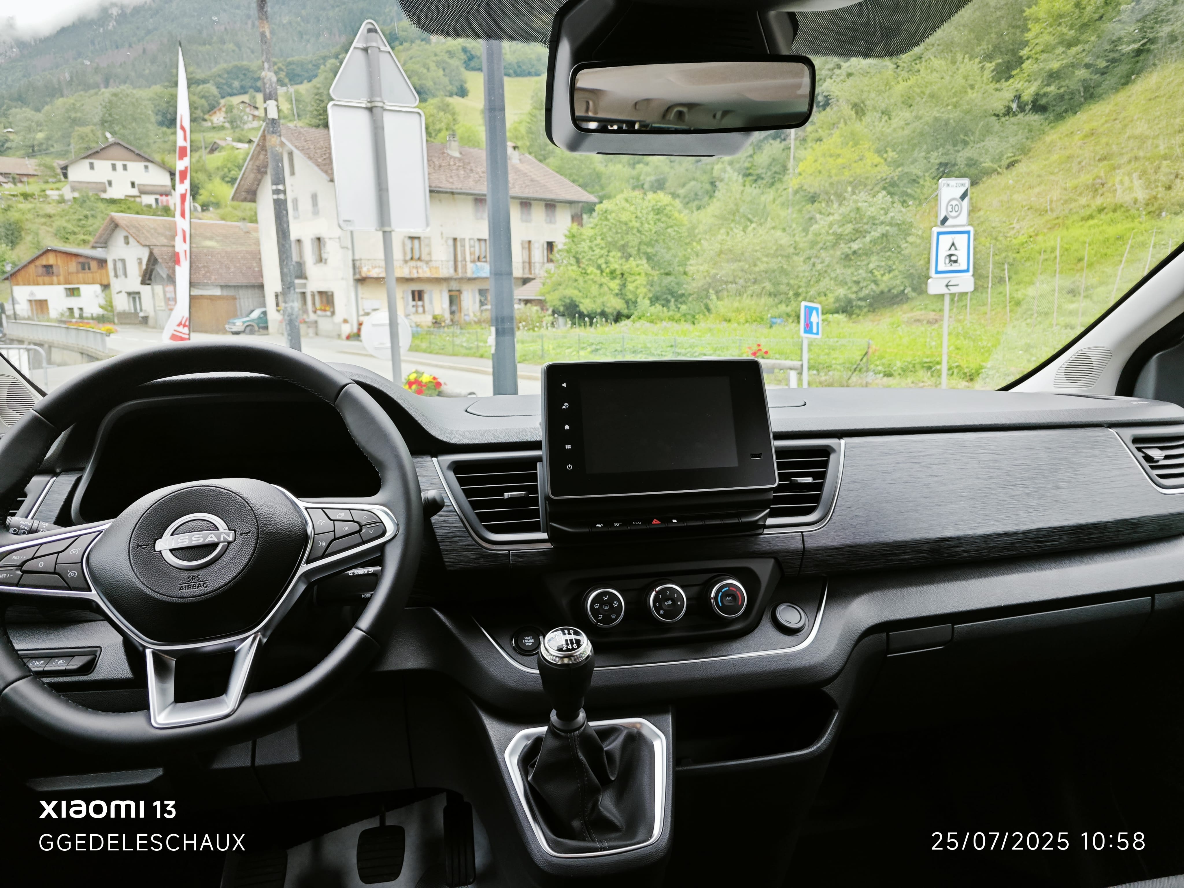 Nissan Primastar 9 PLACES DOUBLES PORTES 2.0L 150 CV L2H1 avec GPS