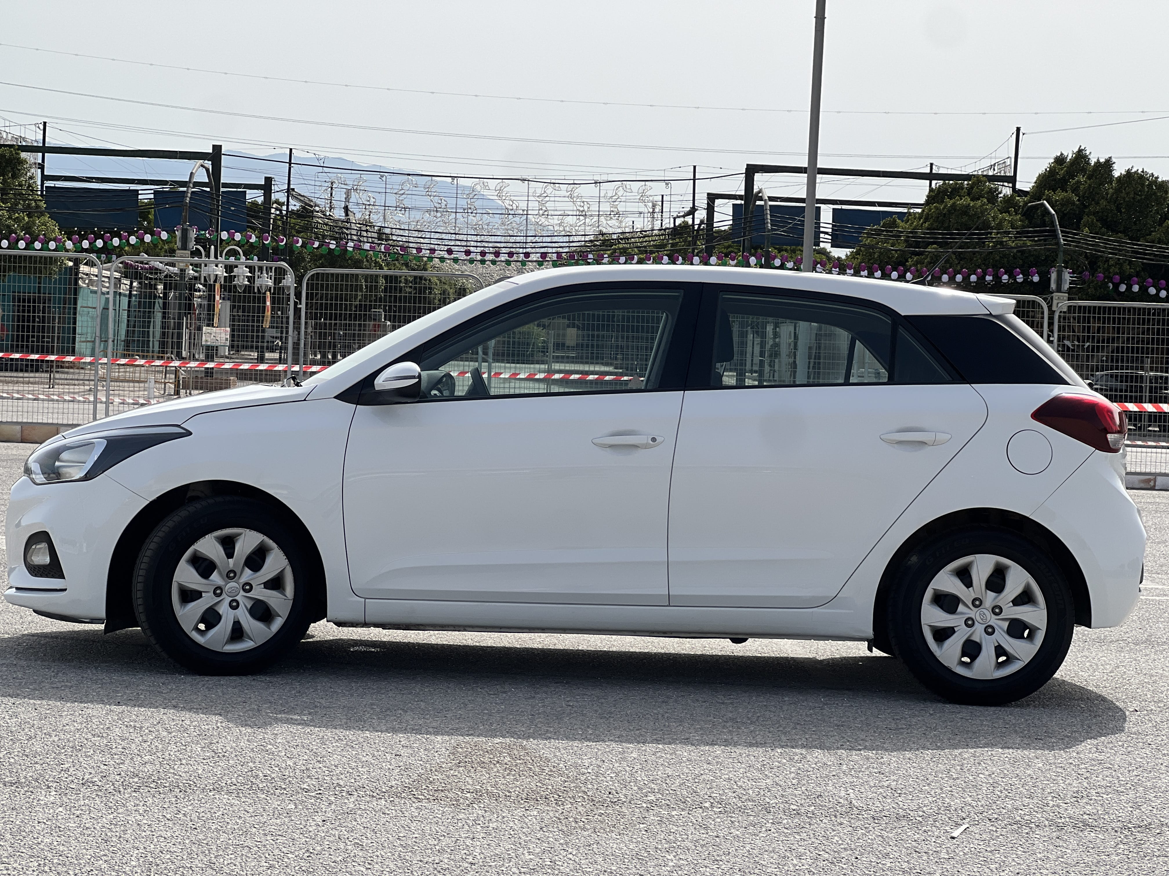Hyundai i20 con Aire acondicionado