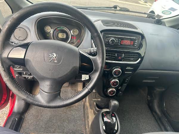 Peugeot iOn avec Audio Bluetooth