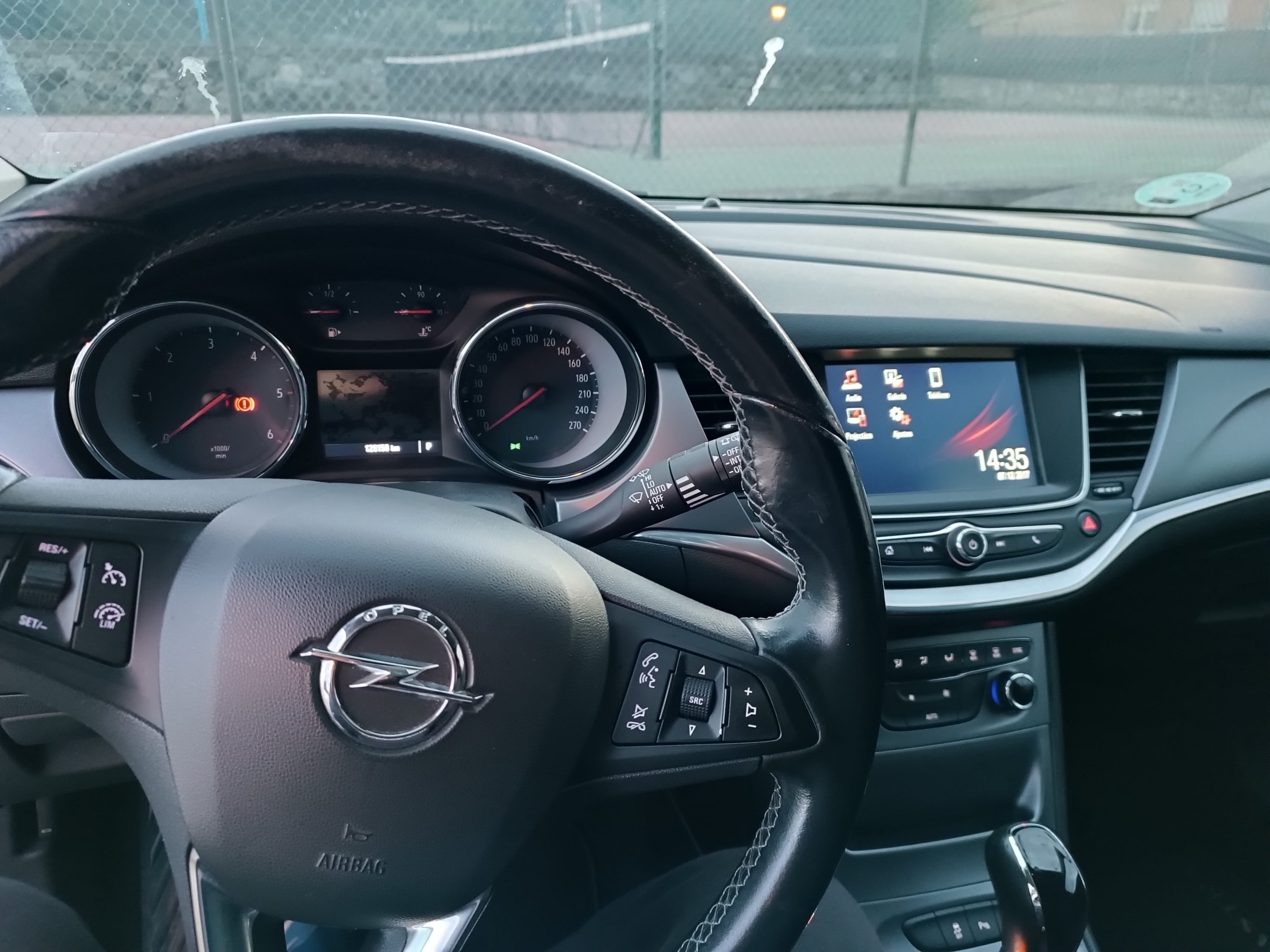 Opel Astra Sports Tourer 1.6 CDTI 136CV with Bluetooth audio