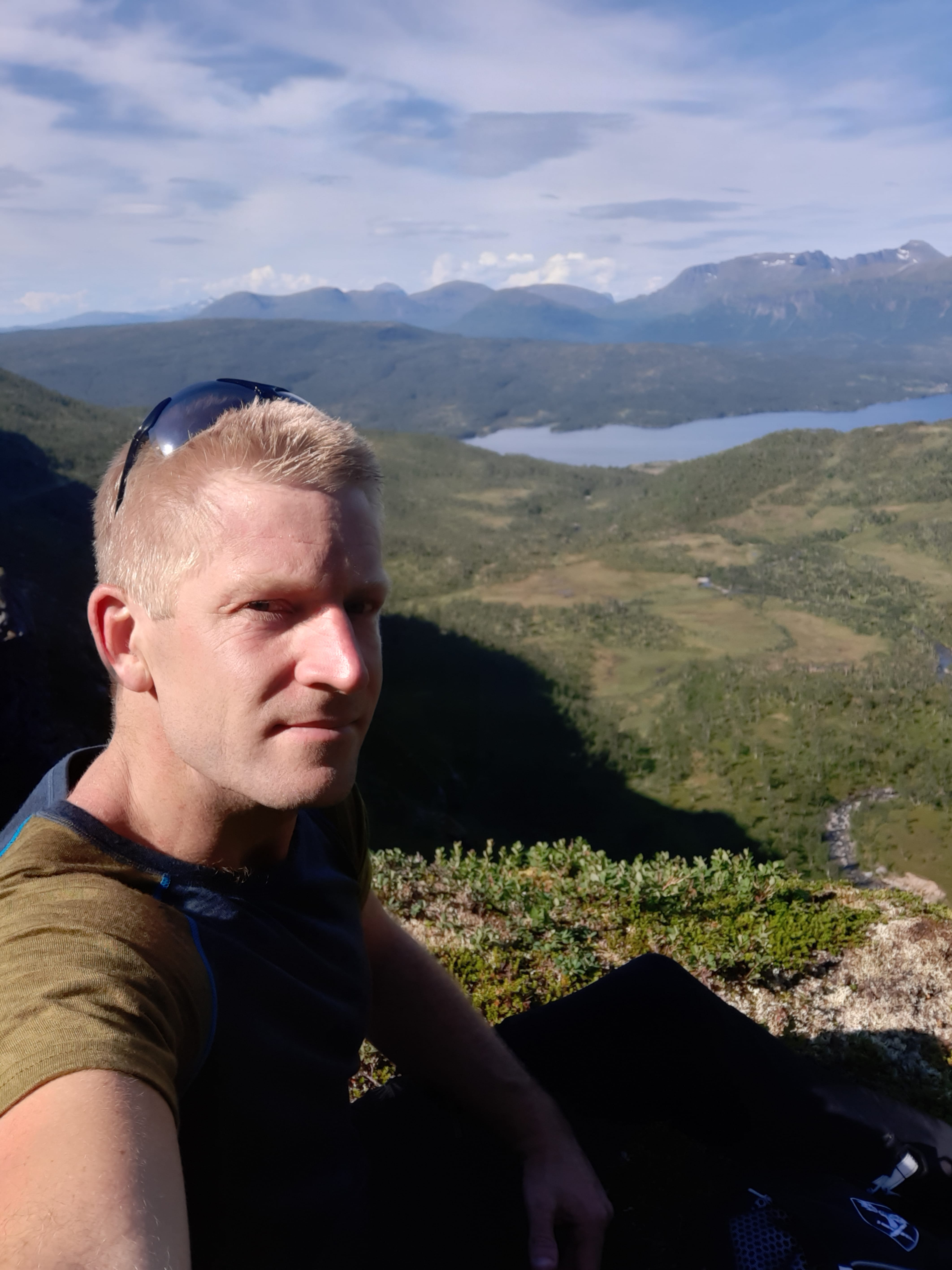 Einar