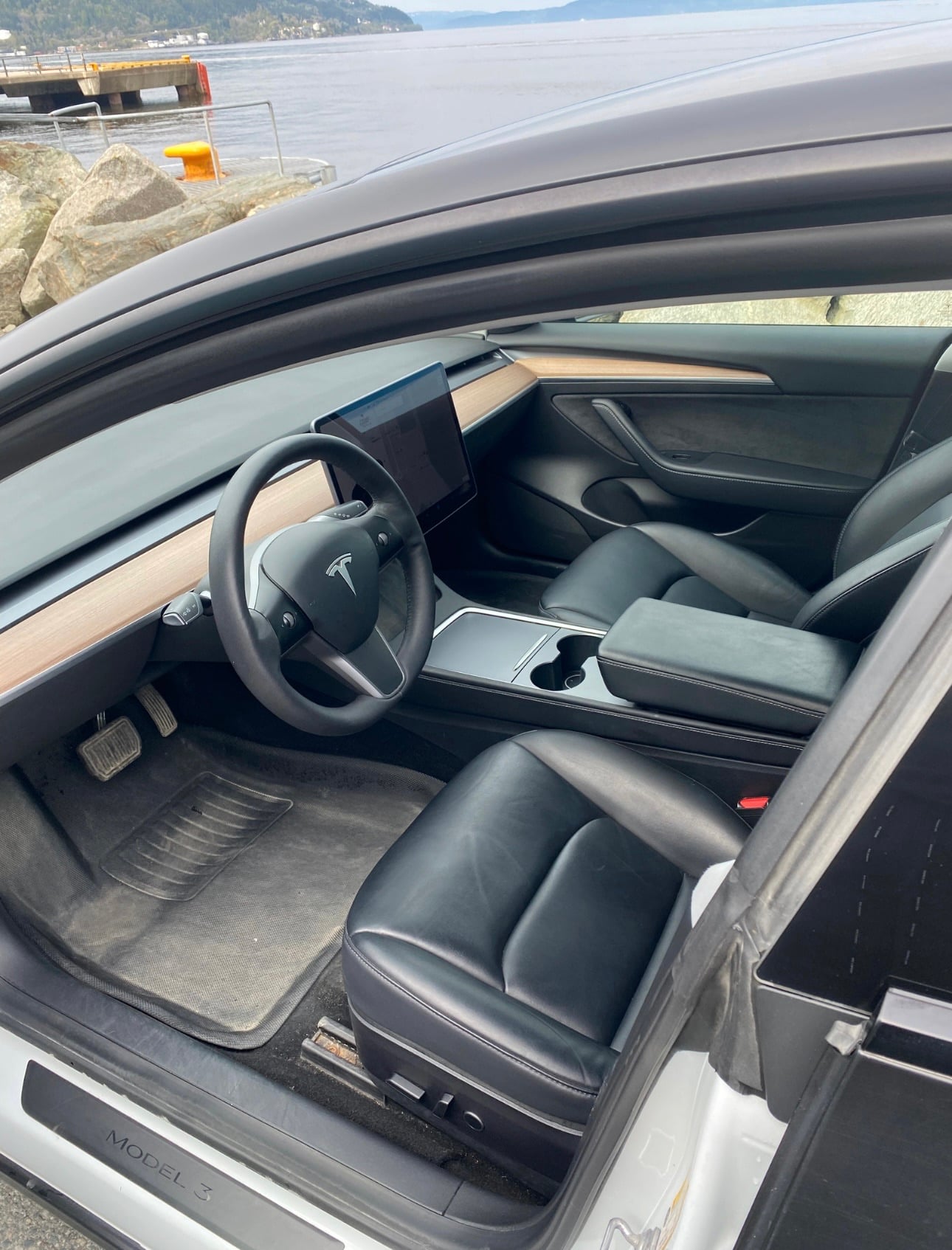 Tesla Model 3 Long Range med Cruisekontroll