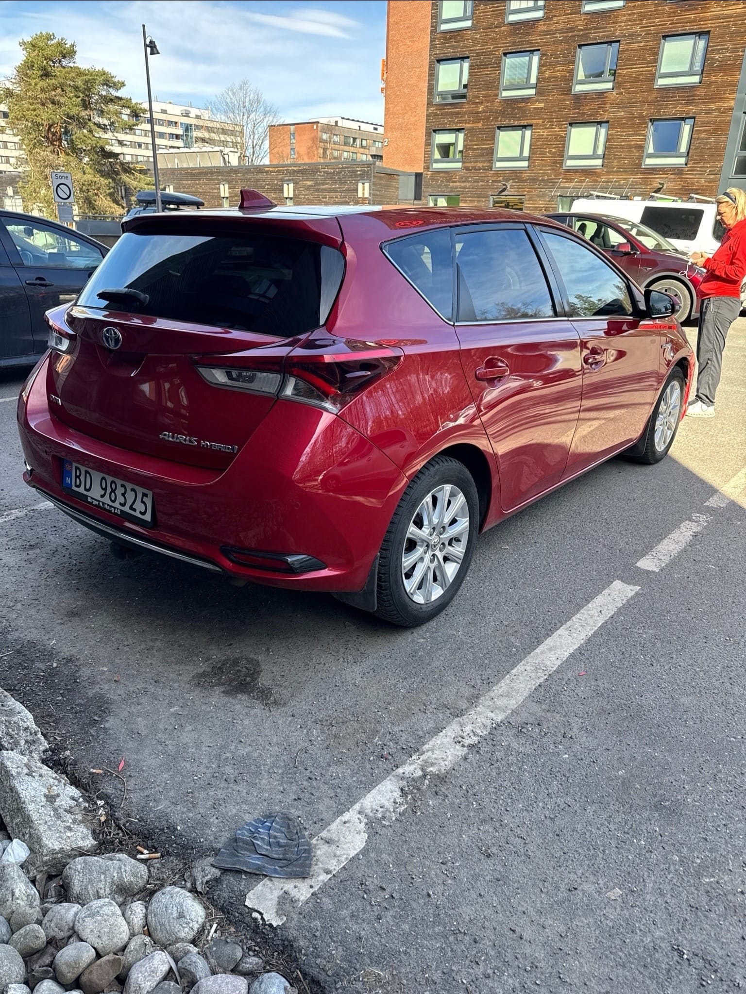 Toyota Auris 1.8 Hybrid with Backup camera