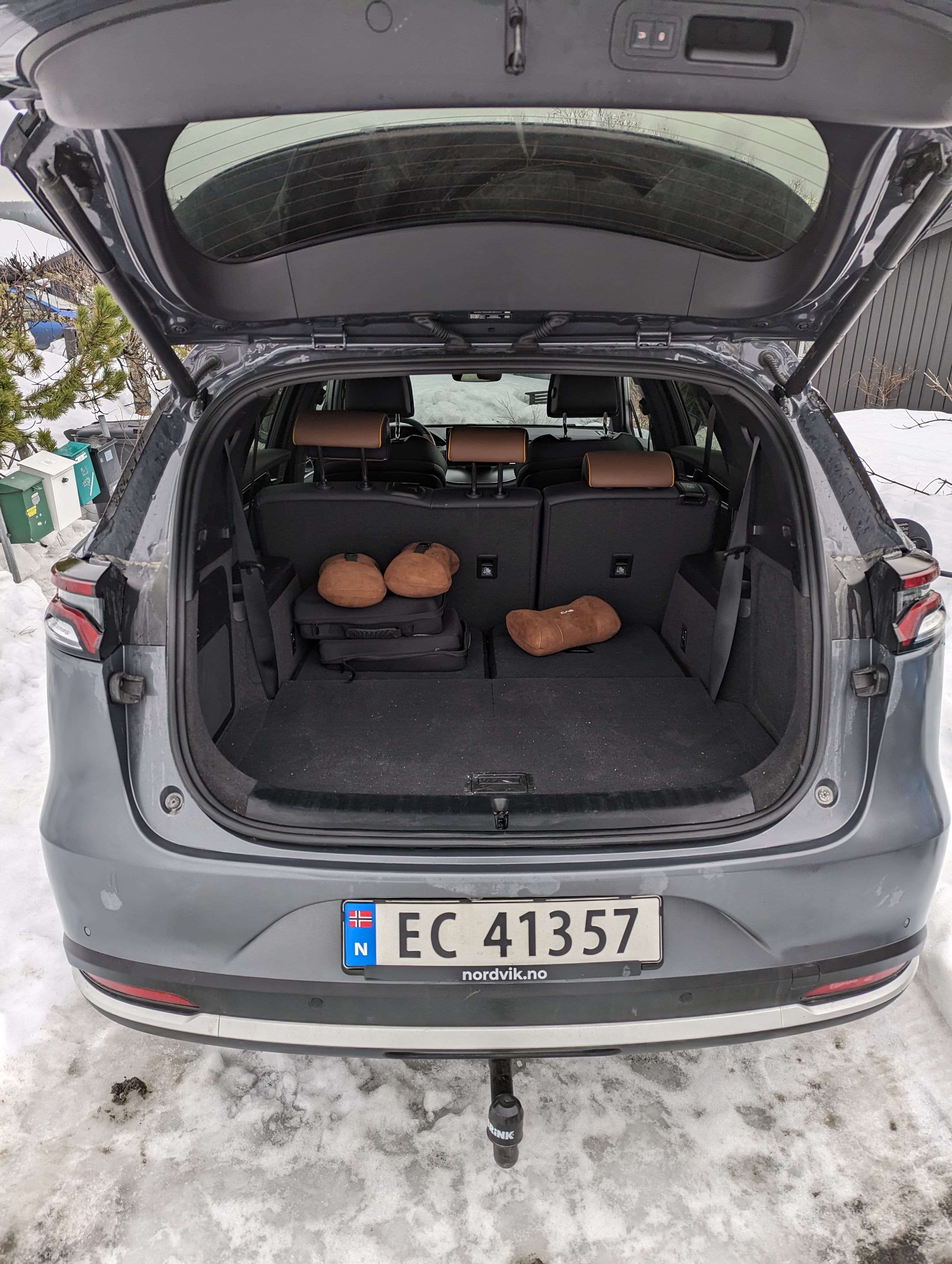 BYD Tang mit Navigationsgerät