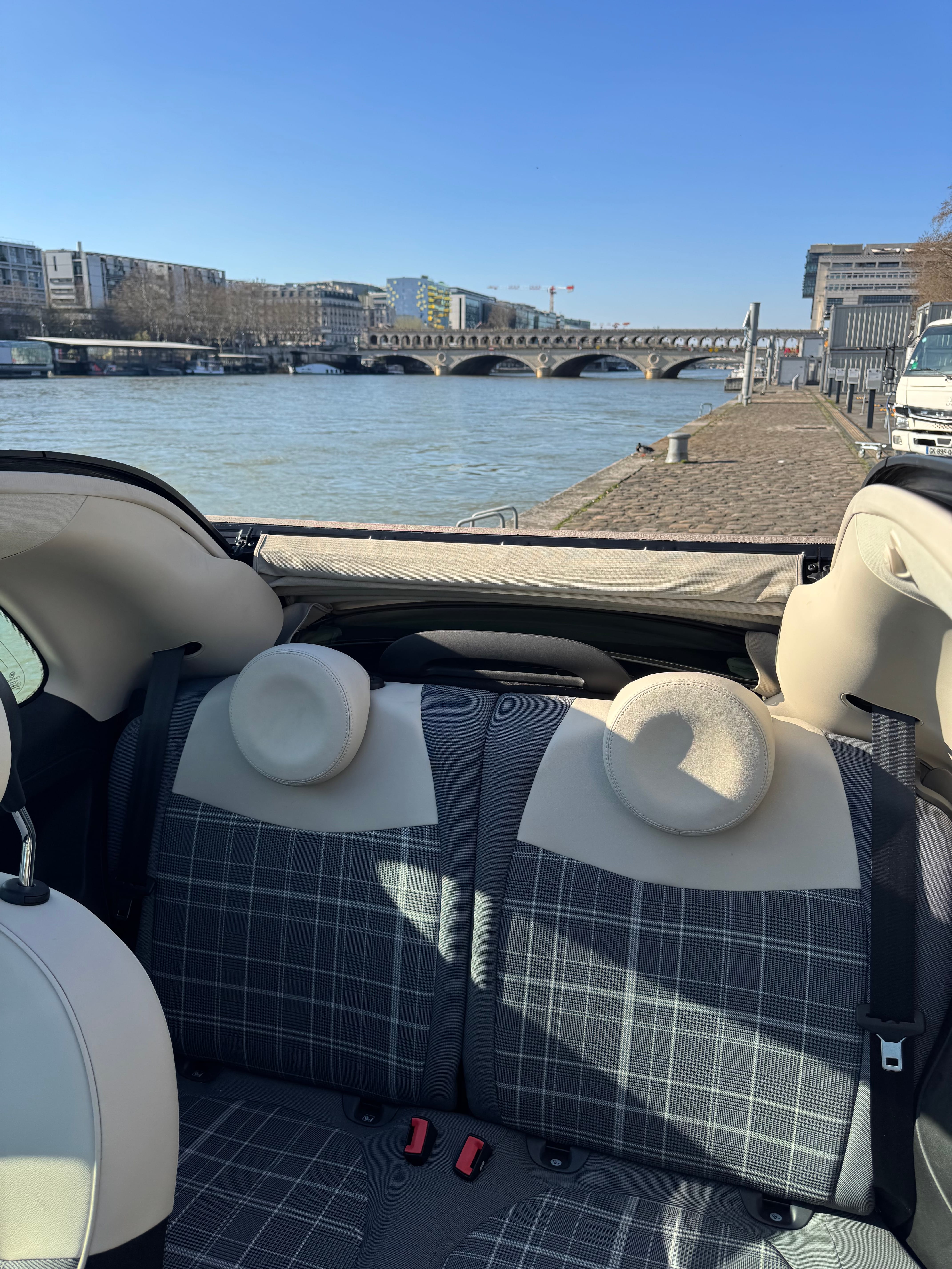 Fiat 500 C avec Entrée audio / iPod