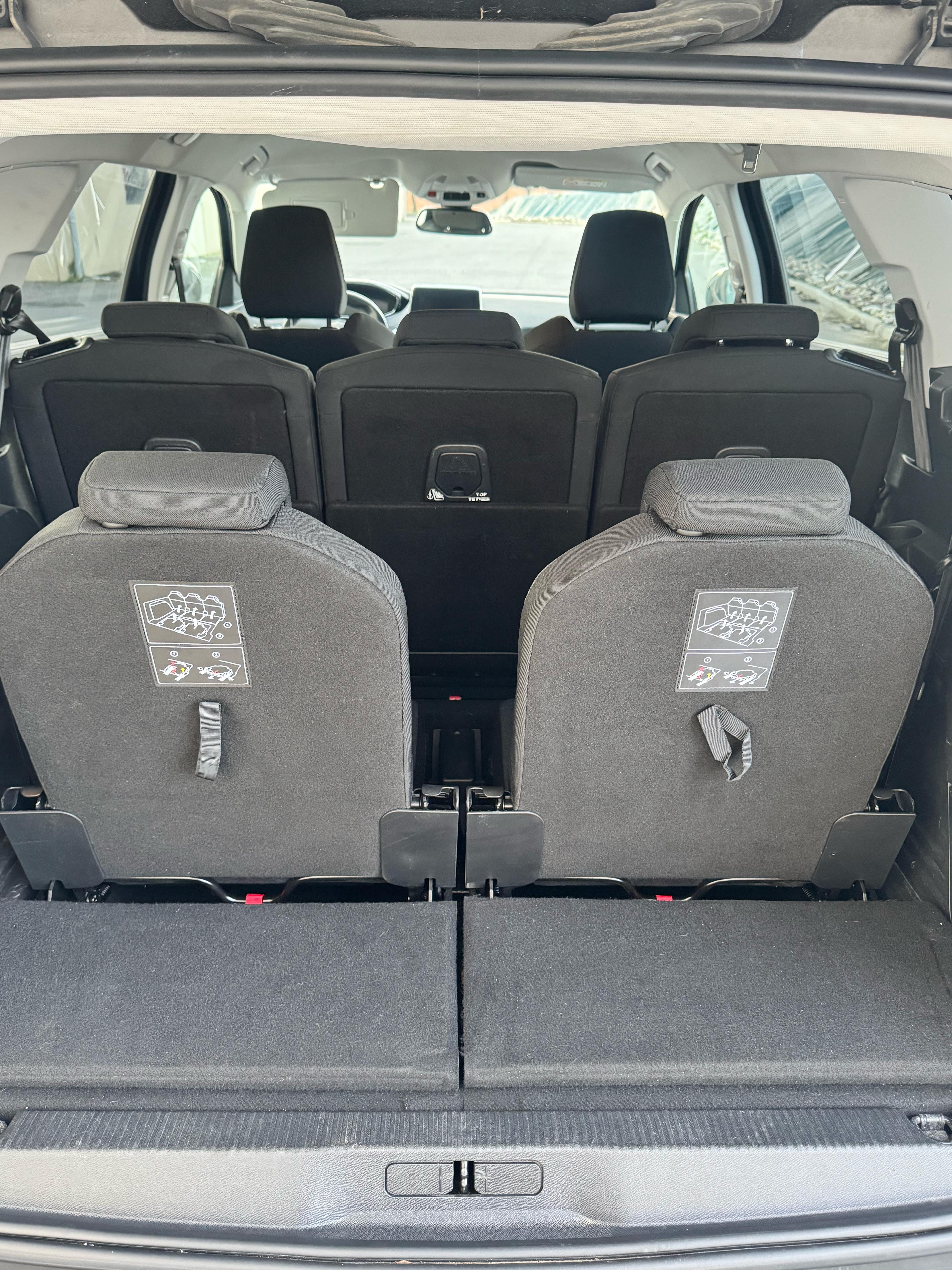 Peugeot 5008 avec Apple CarPlay
