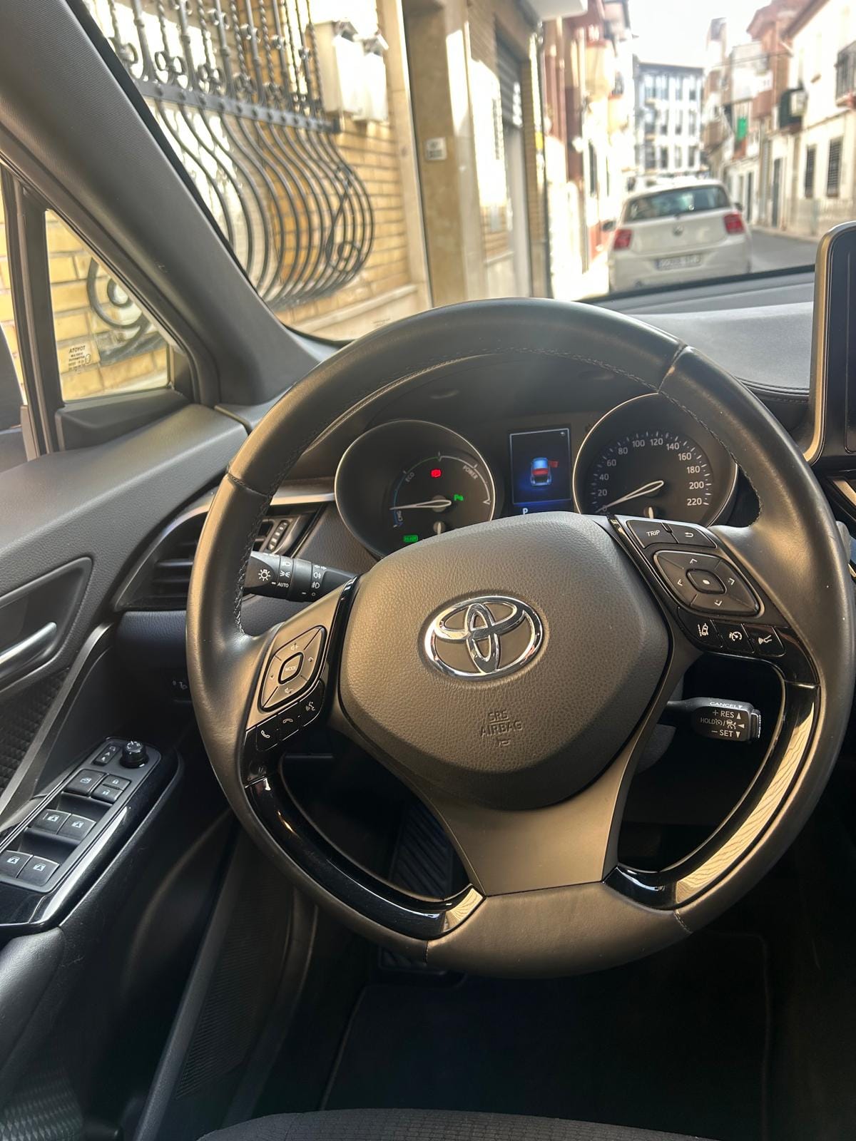 Toyota C-HR Hybrid