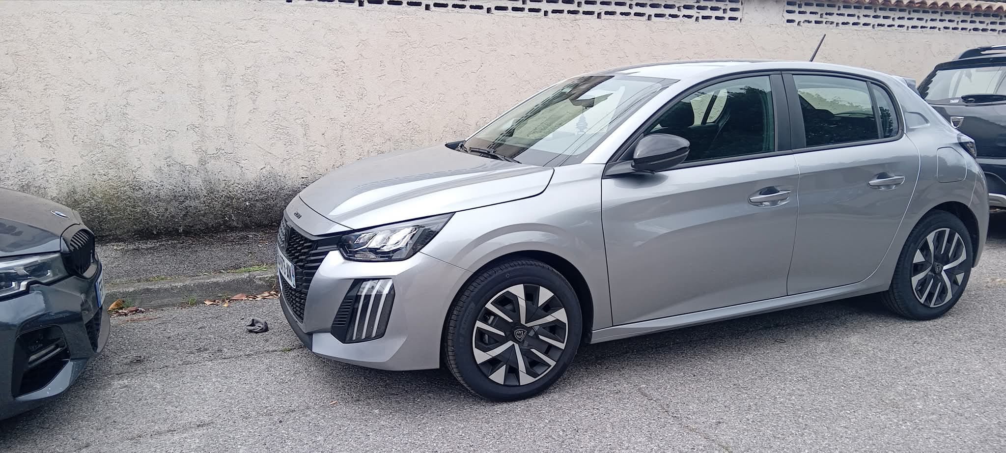 Peugeot 208 avec Siège bébé