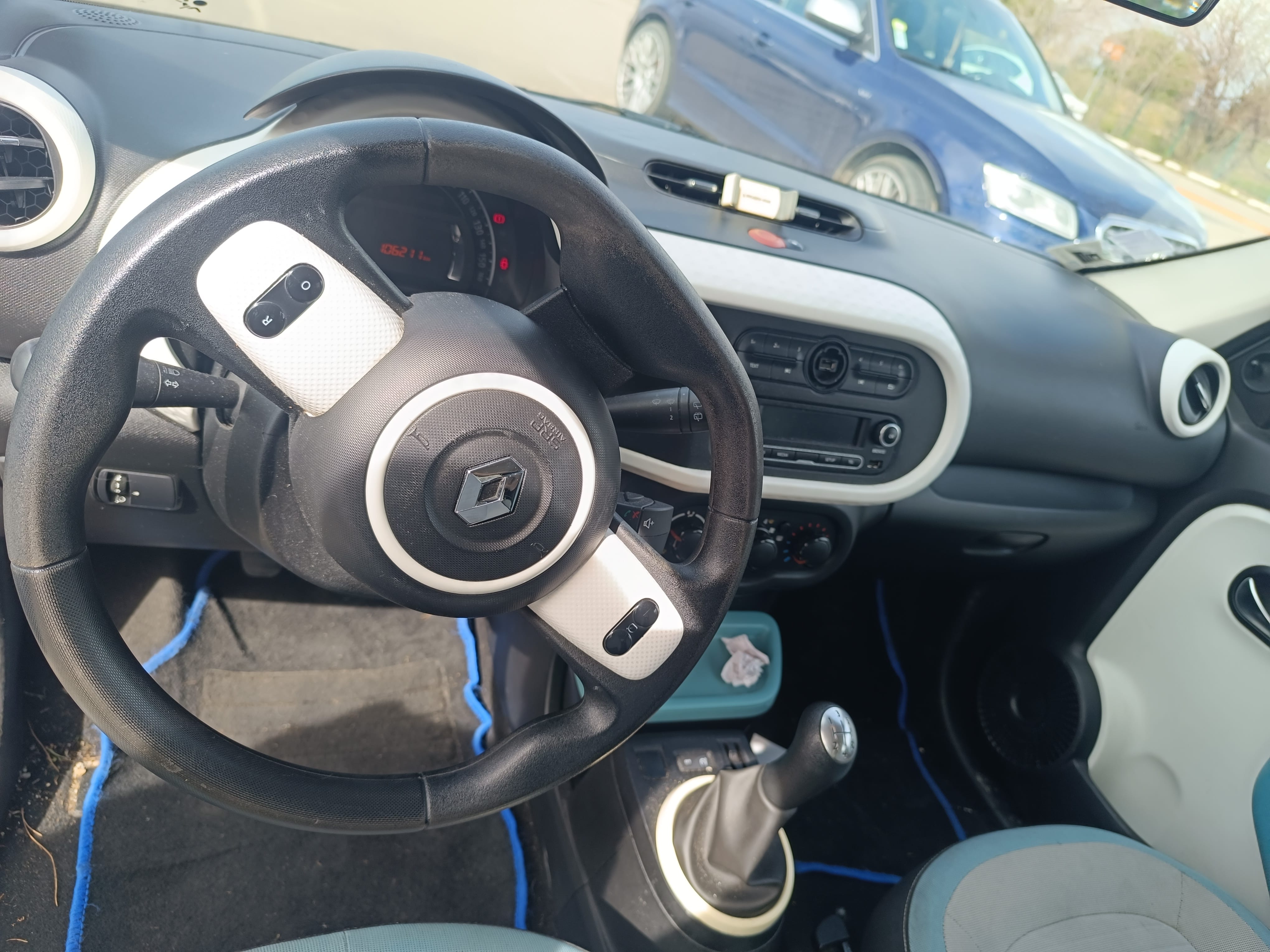 Renault Twingo III avec Siège bébé