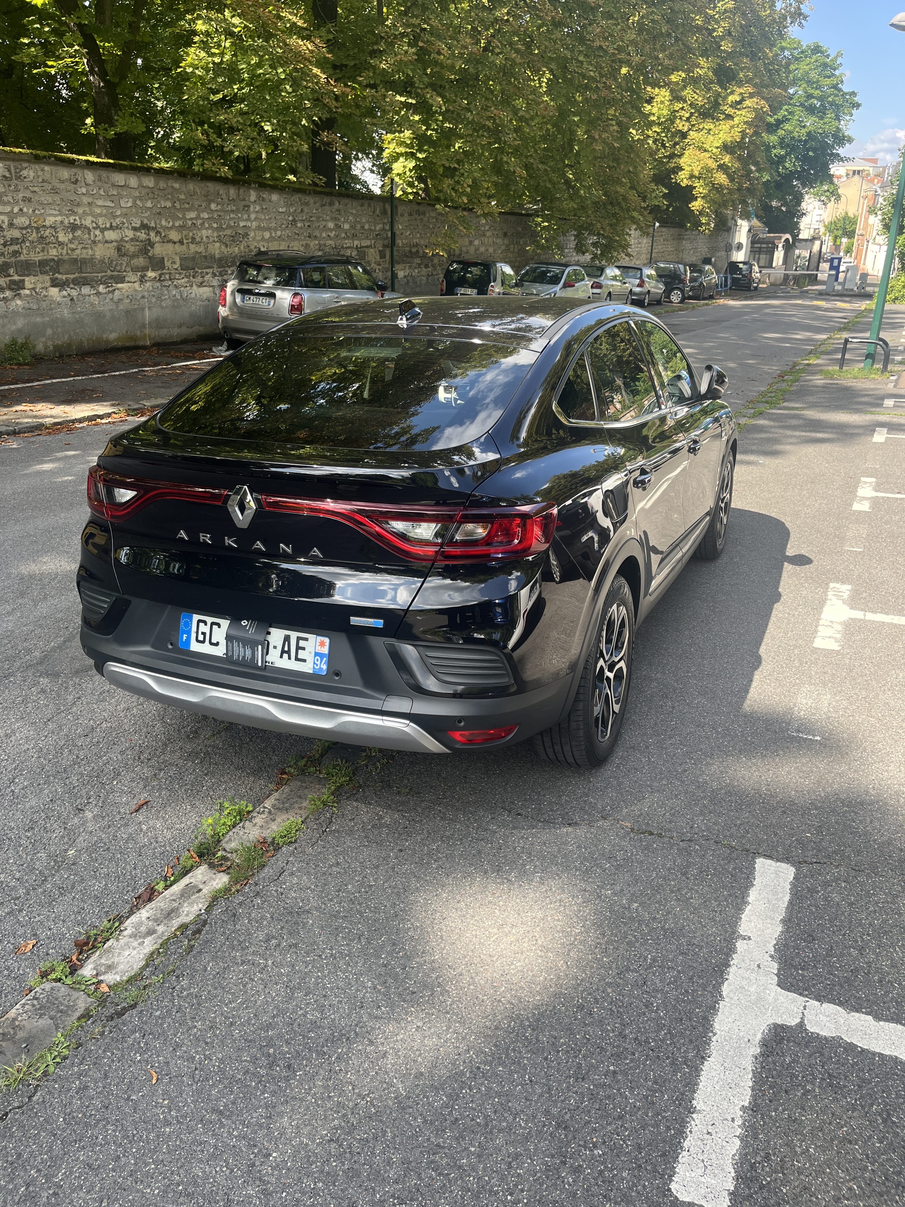 Renault Arkana E-Tech avec GPS