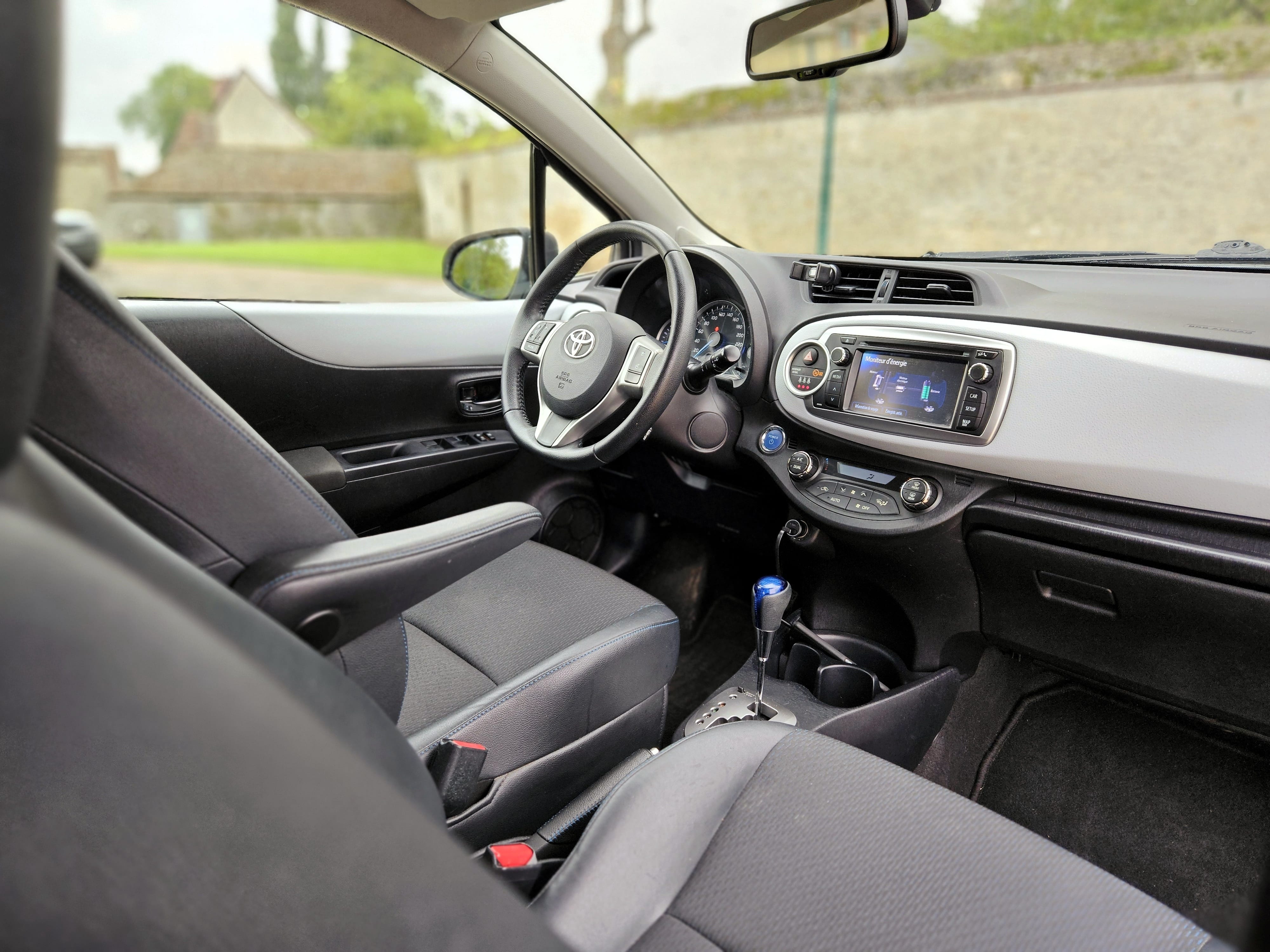 Toyota Yaris Hybride avec Audio Bluetooth