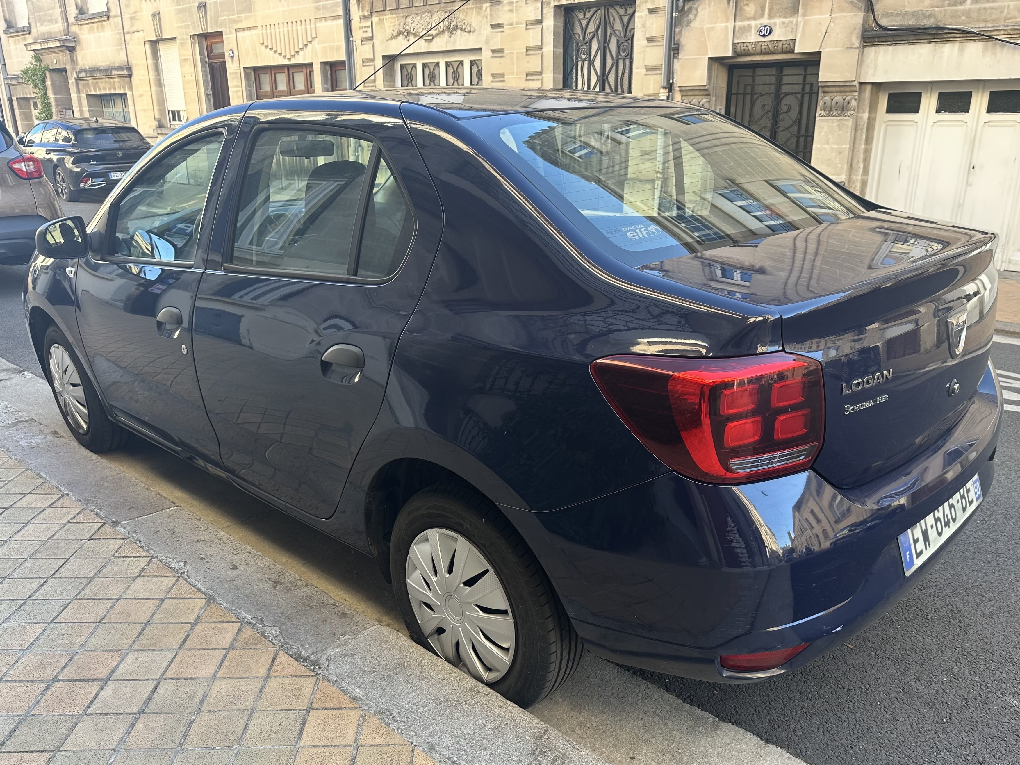 Dacia Logan 24h/24