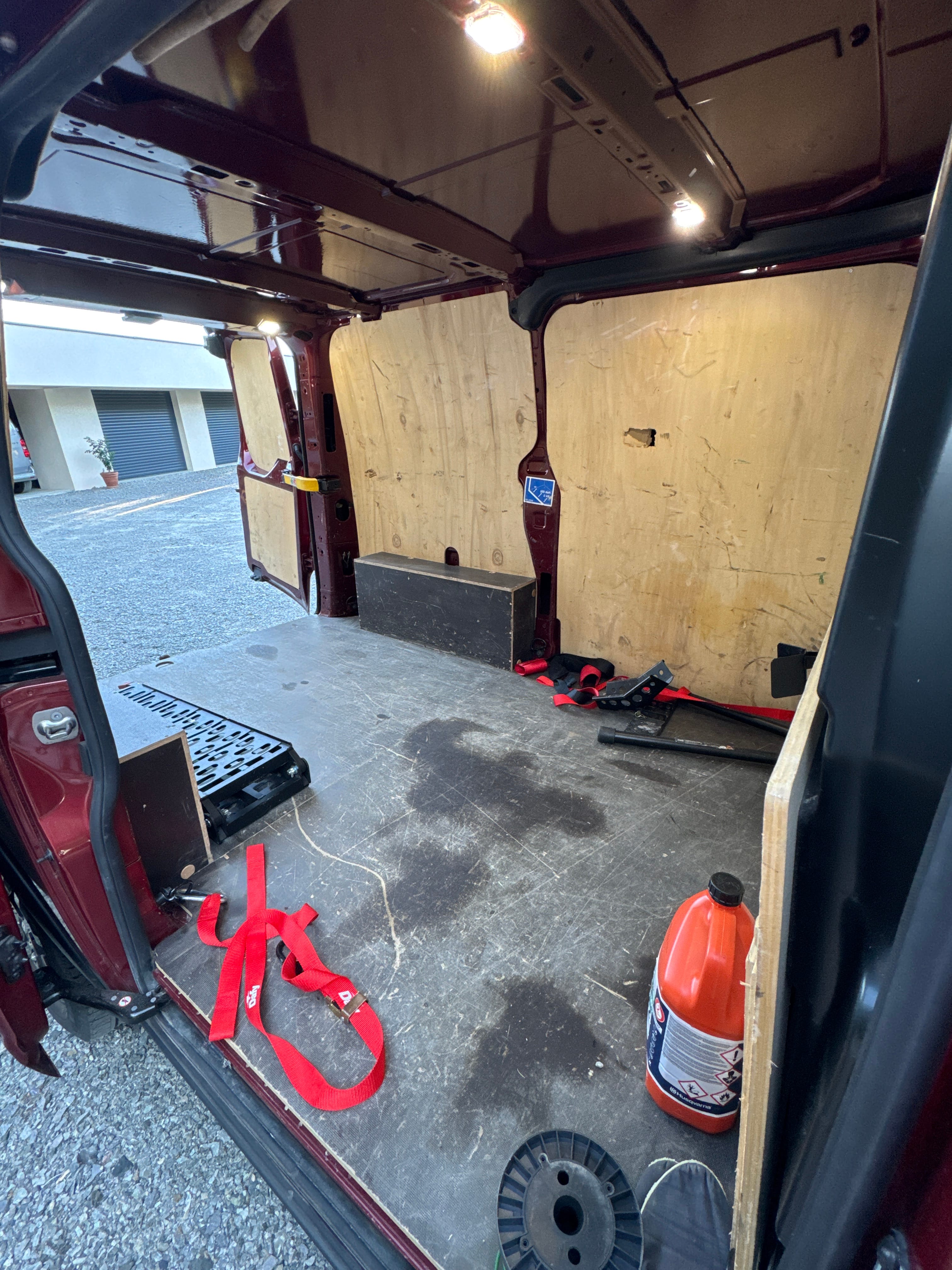 Ford Transit Custom Fourgon avec Apple CarPlay