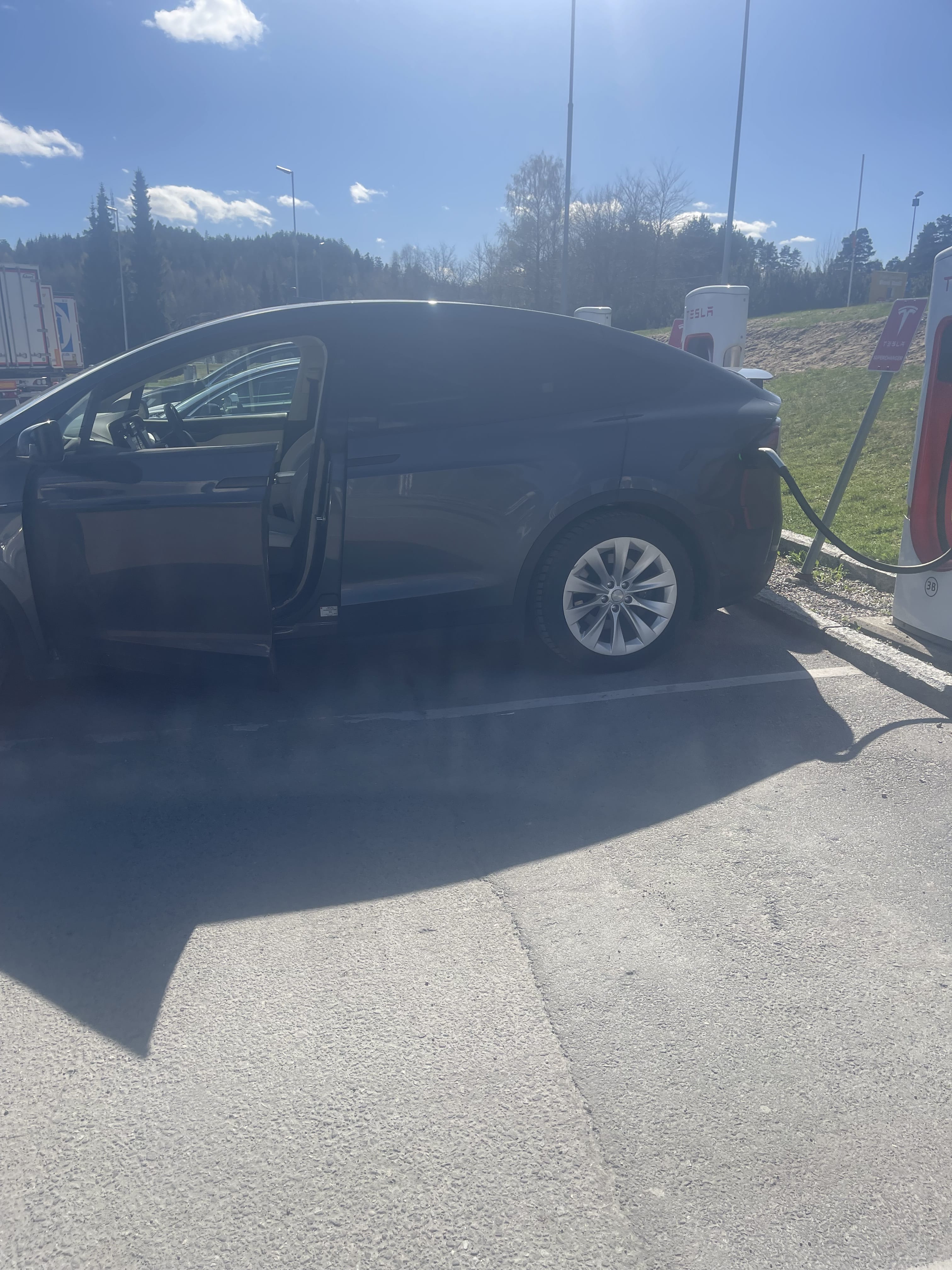 Tesla Model X med Aircondition