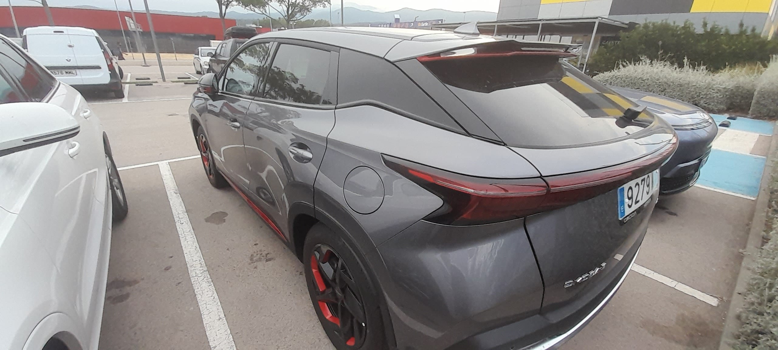 Omoda 5 Premium con GPS