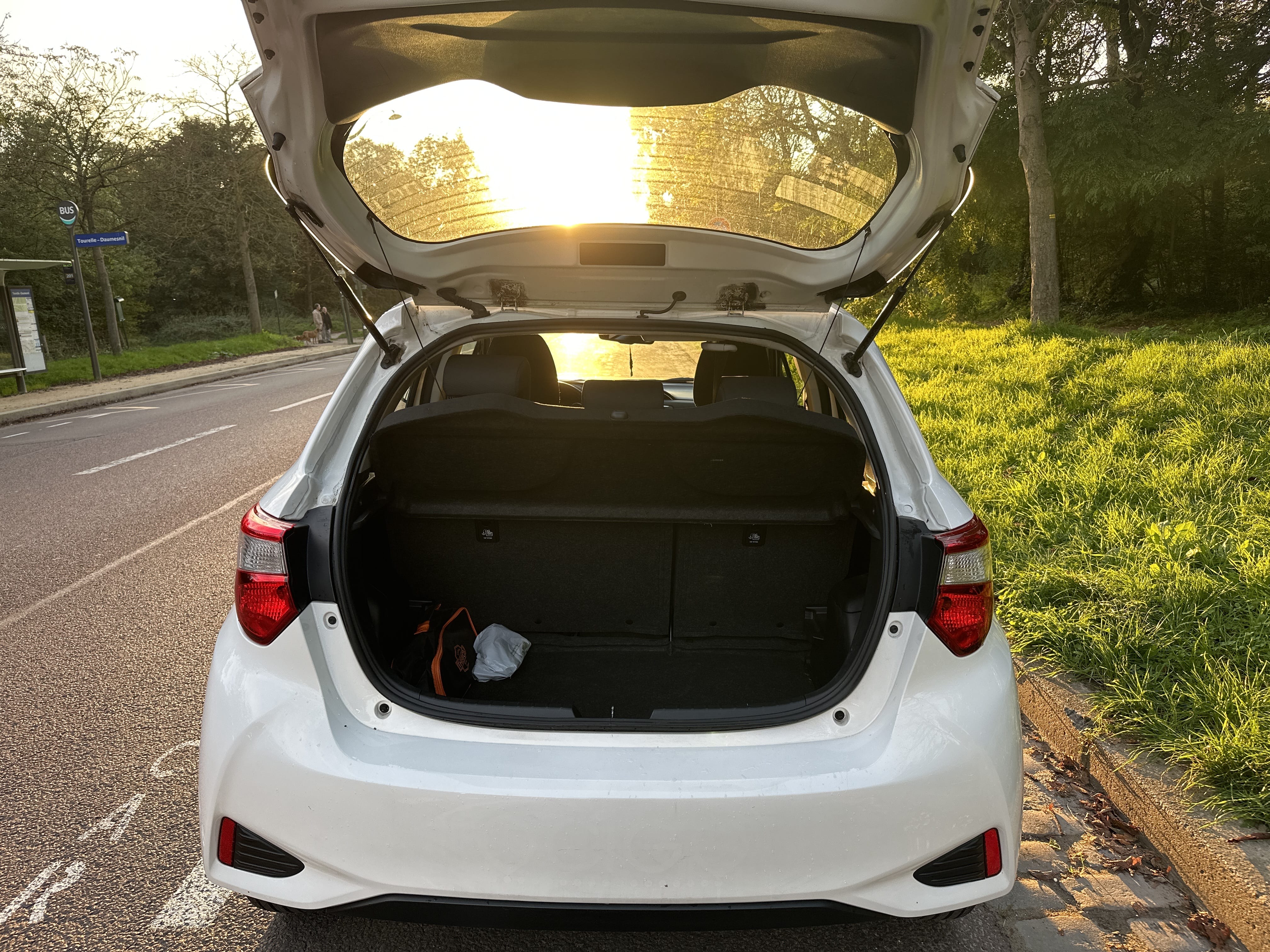 Toyota Yaris Hybride avec Dashcam