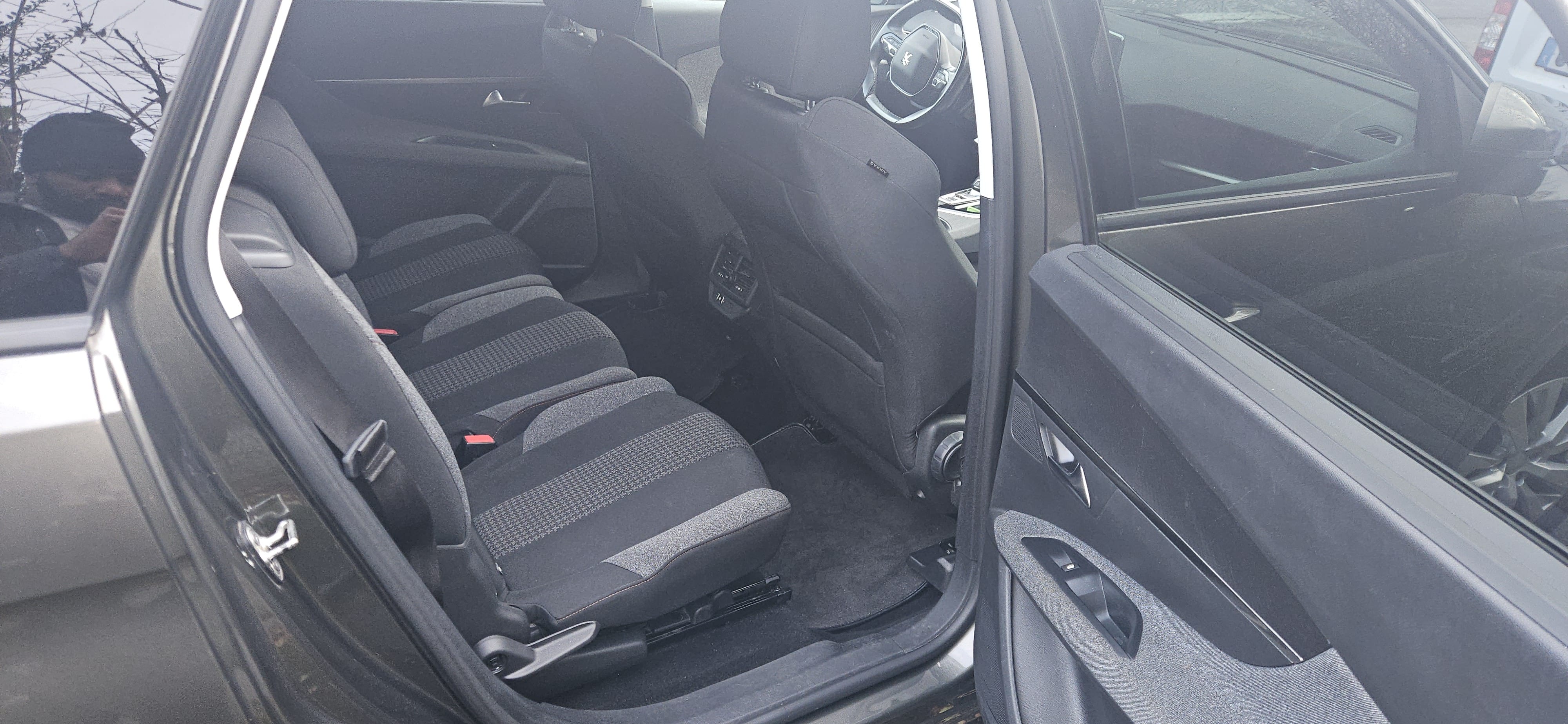 Peugeot 5008 Automatique avec Apple CarPlay