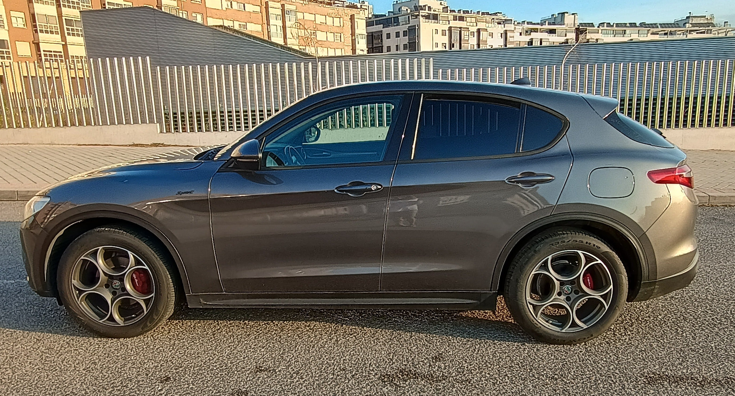 Alfa-Romeo Stelvio Sprint 2.2 190 cv con Aire acondicionado