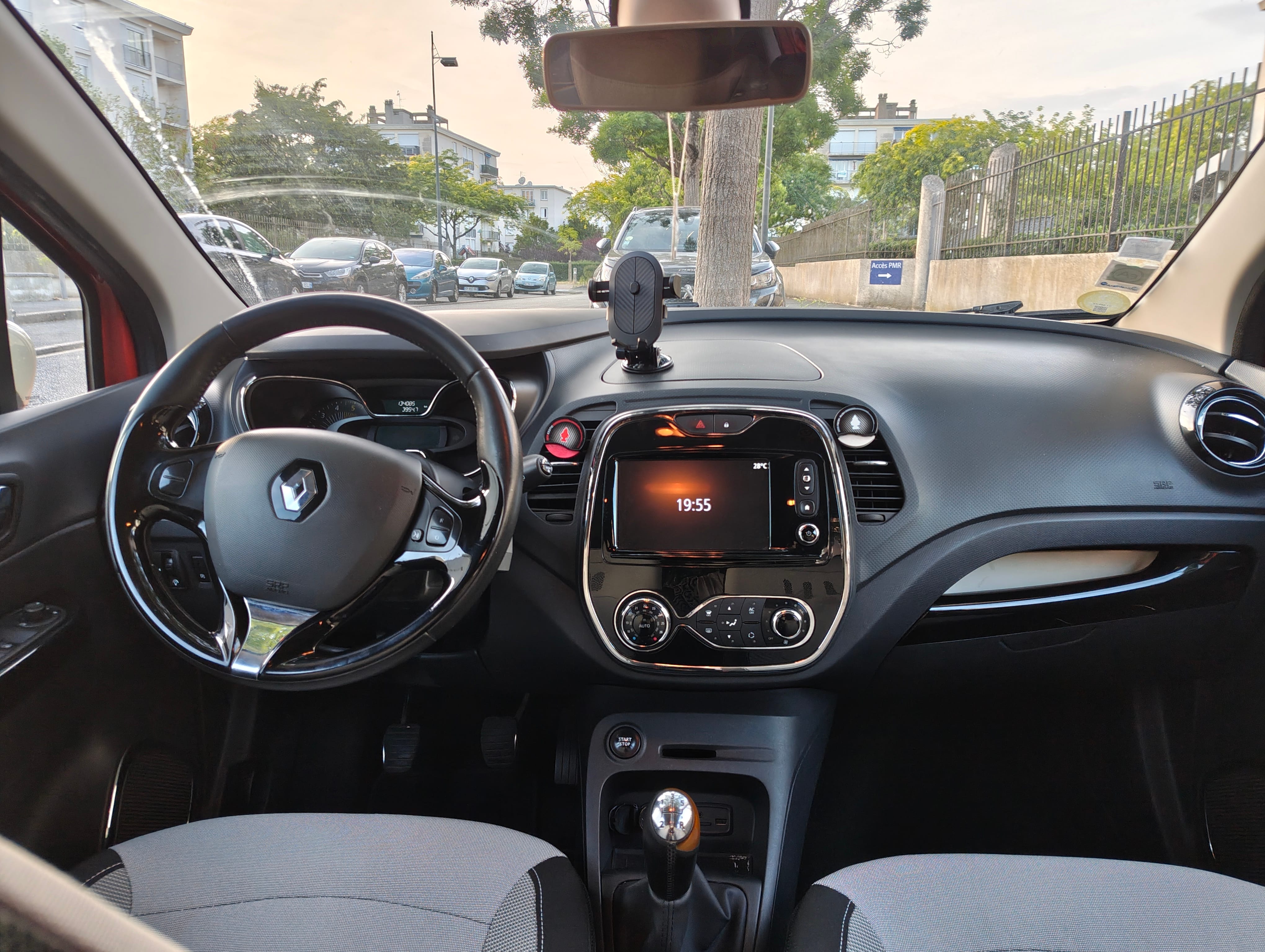 Renault Captur 1.5 dci avec GPS