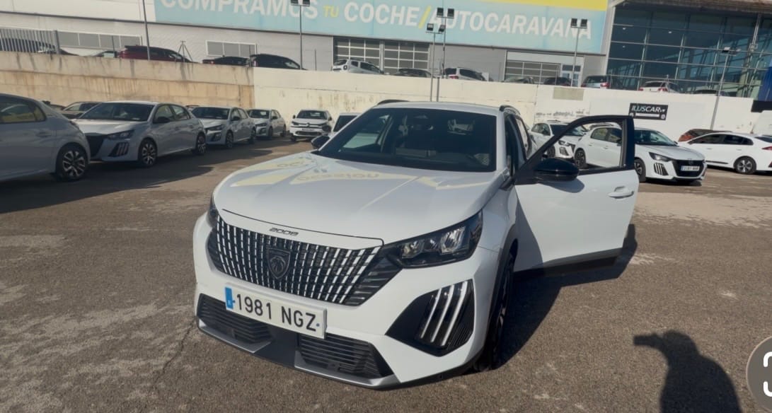 Peugeot 2008 with Air conditioning