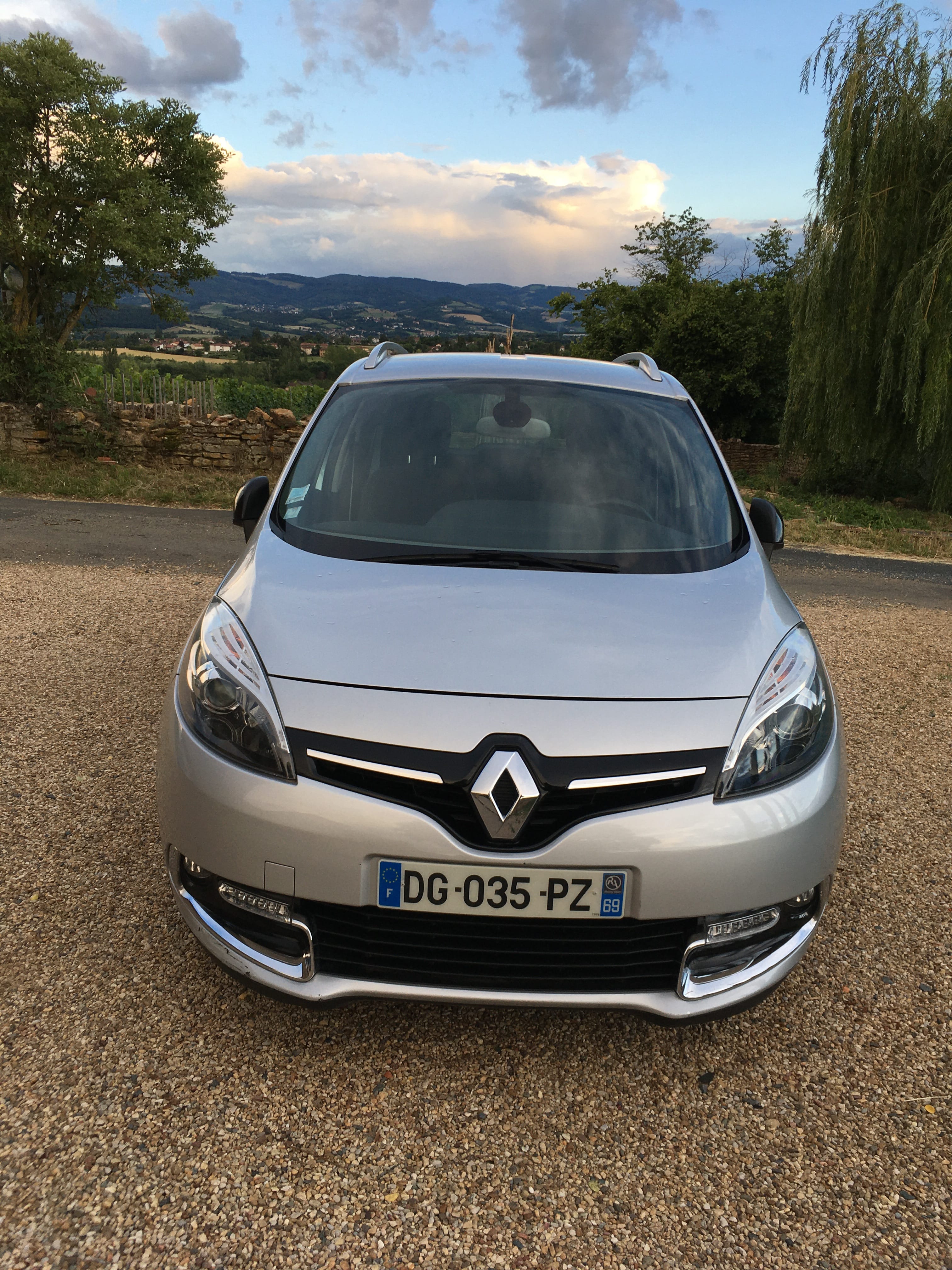 Renault Grand Scenic avec Climatisation