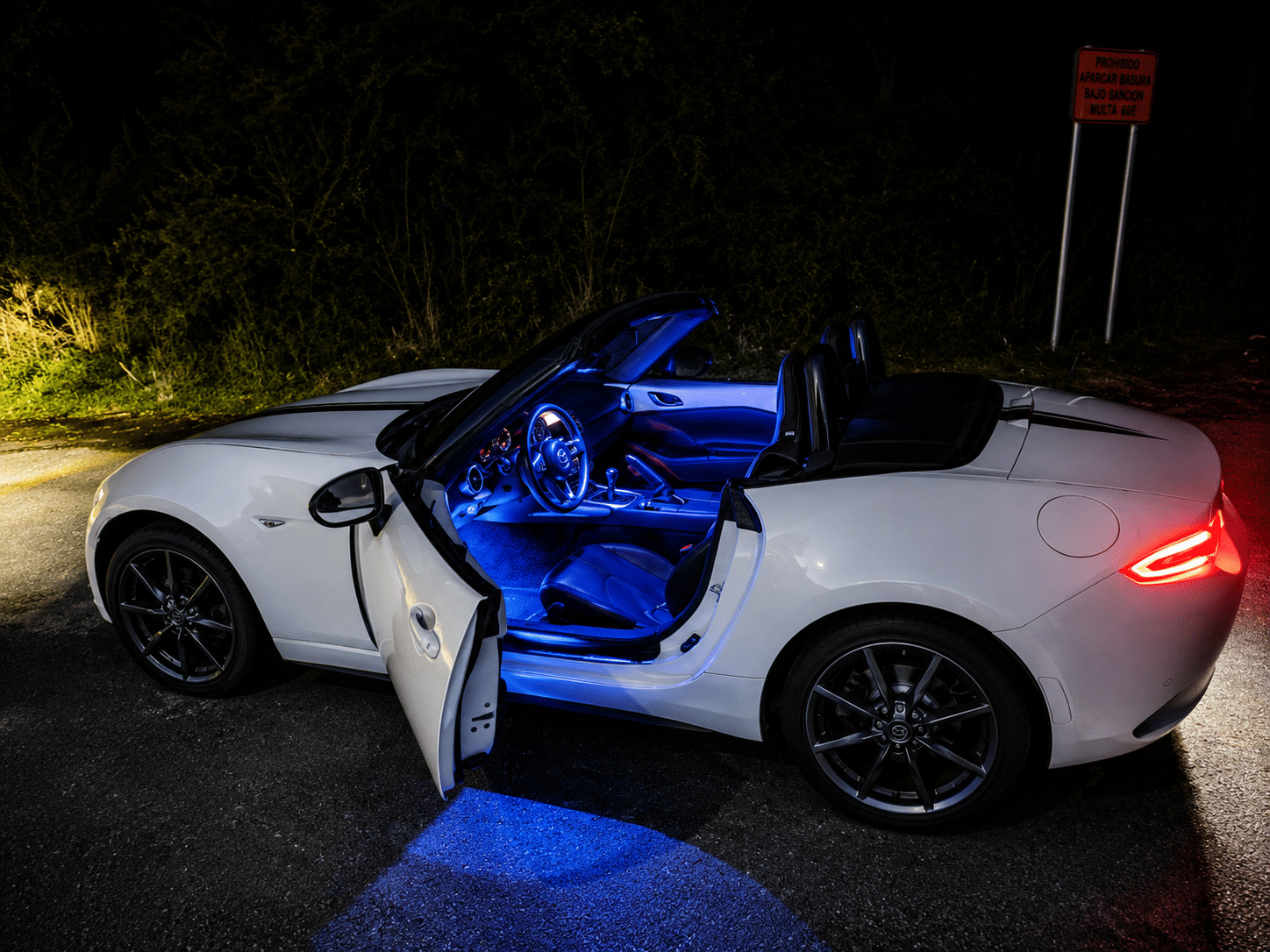 Mazda MX-5 Miata 2.0 160cv luxury sport con Entrada de Audio/iPod