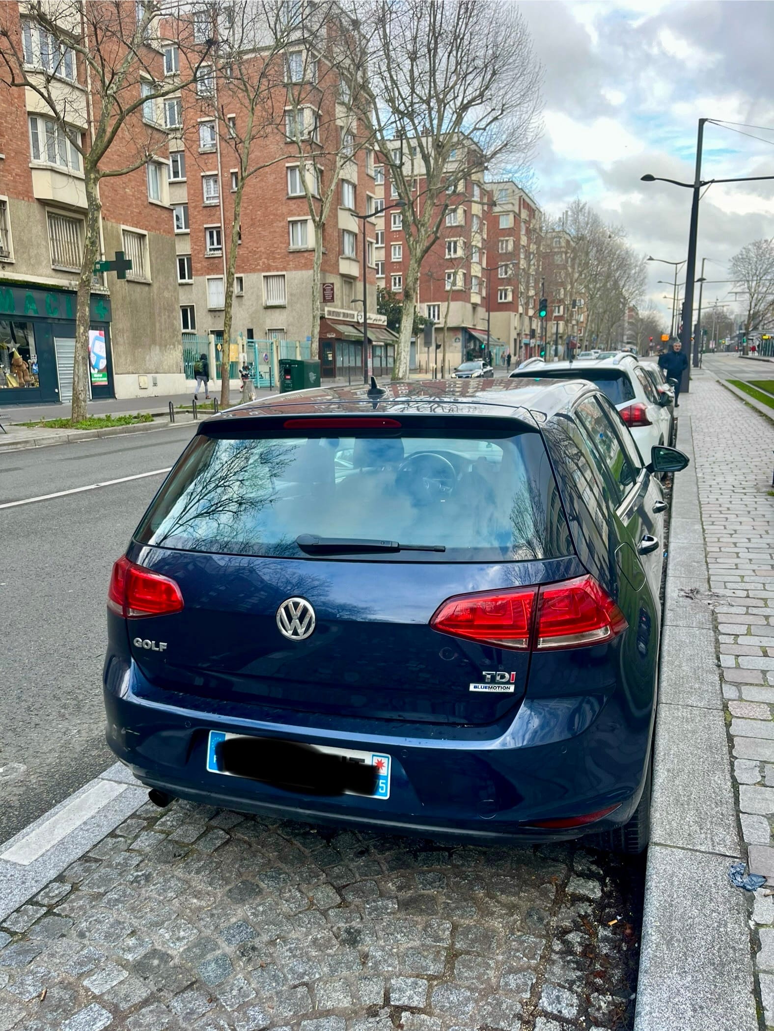 Volkswagen Golf avec GPS