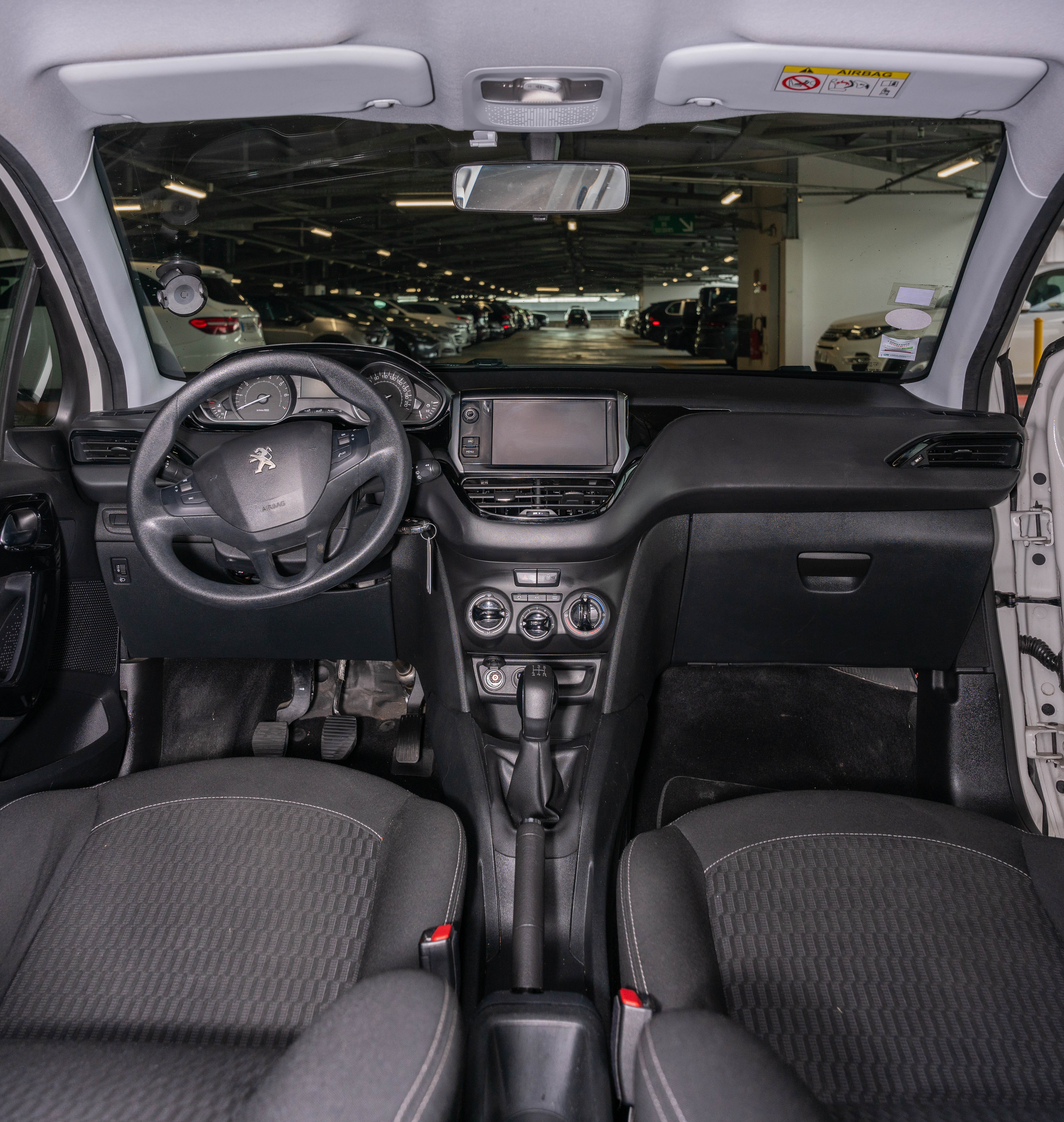 Peugeot 208 avec Entrée audio / iPod