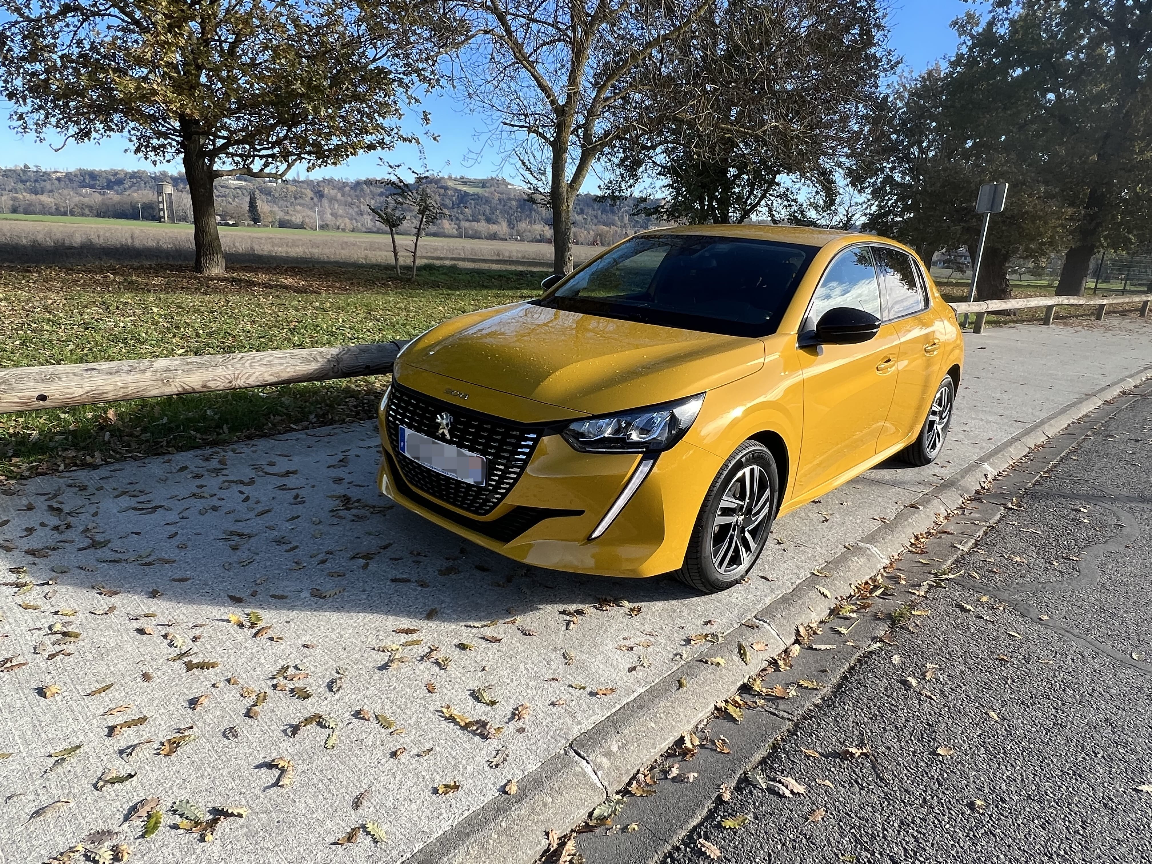 Peugeot 208, 2022, Essence 95