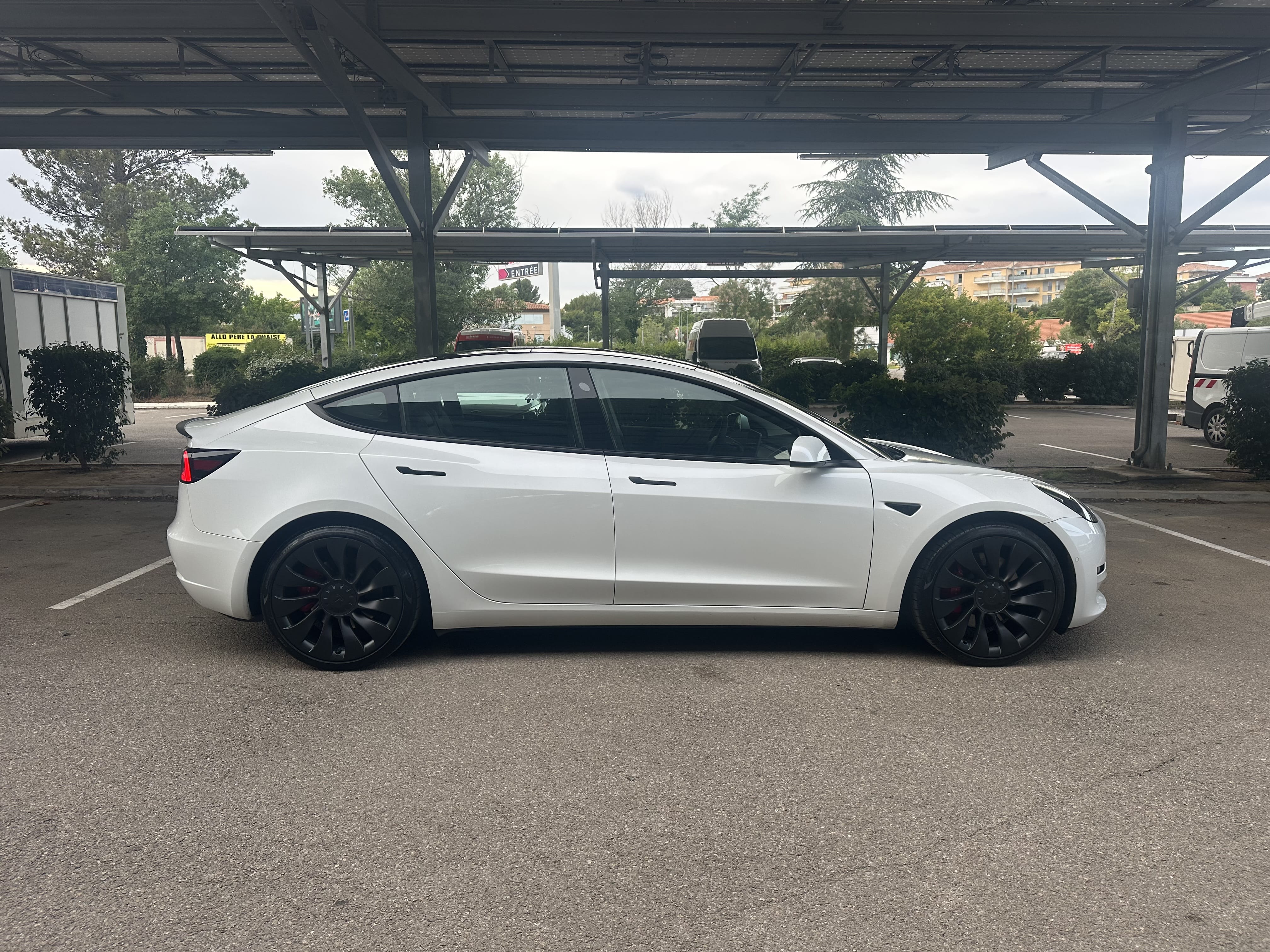 Tesla Model 3 Performance avec Climatisation