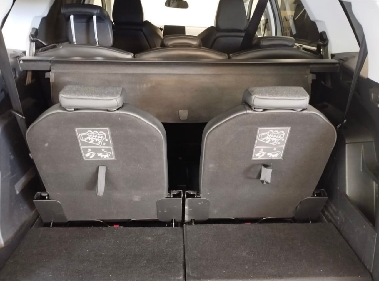 Peugeot 5008 II 1.6 THP 165CV Essence Boite Automatique met Bluetooth audio