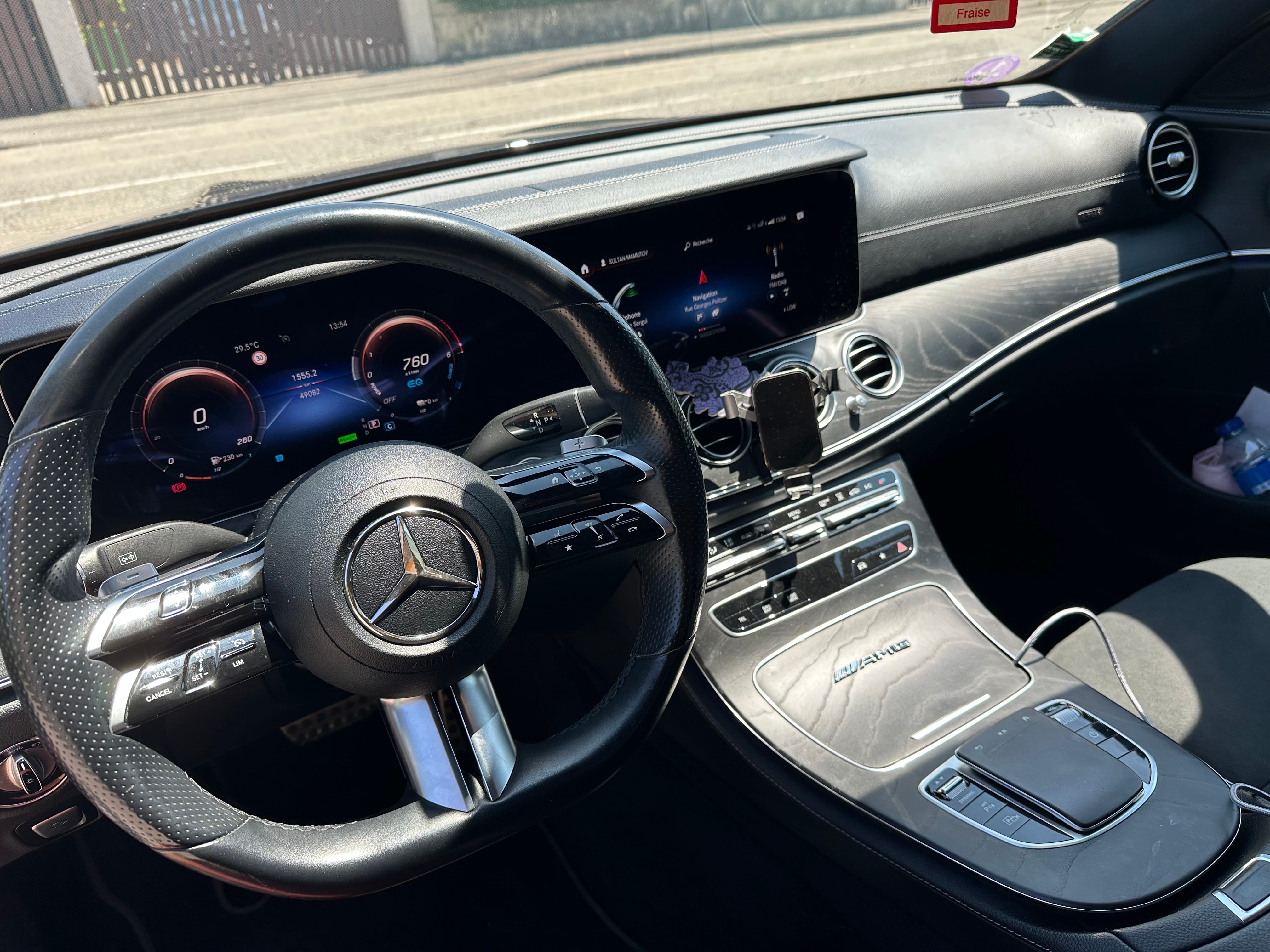 Mercedes-Benz Classe E E 300 avec Entrée audio / iPod