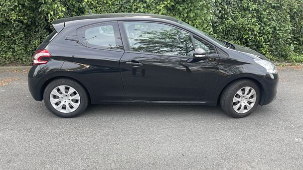 Peugeot 208 avec Siège bébé