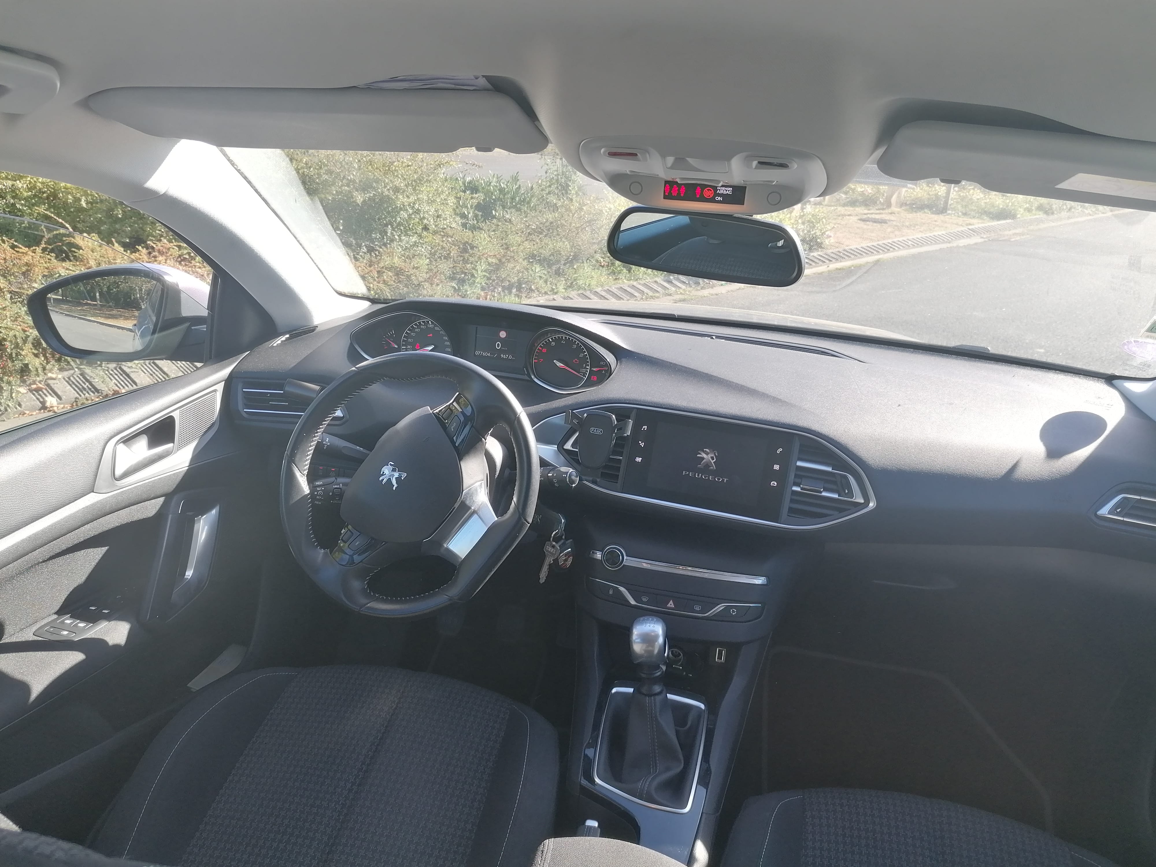 Peugeot 308 1.2 THP avec GPS