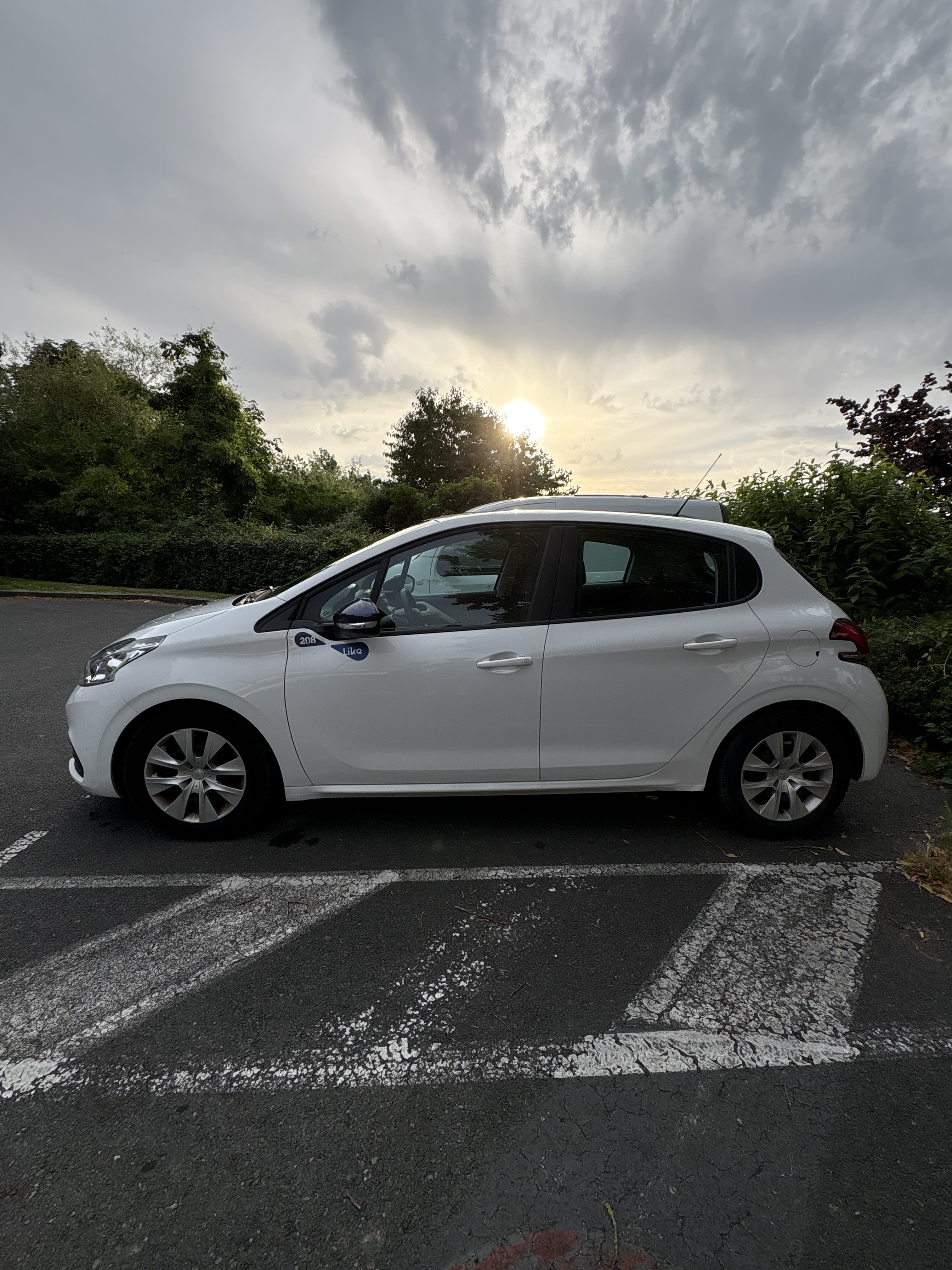 Peugeot 208 avec Climatisation