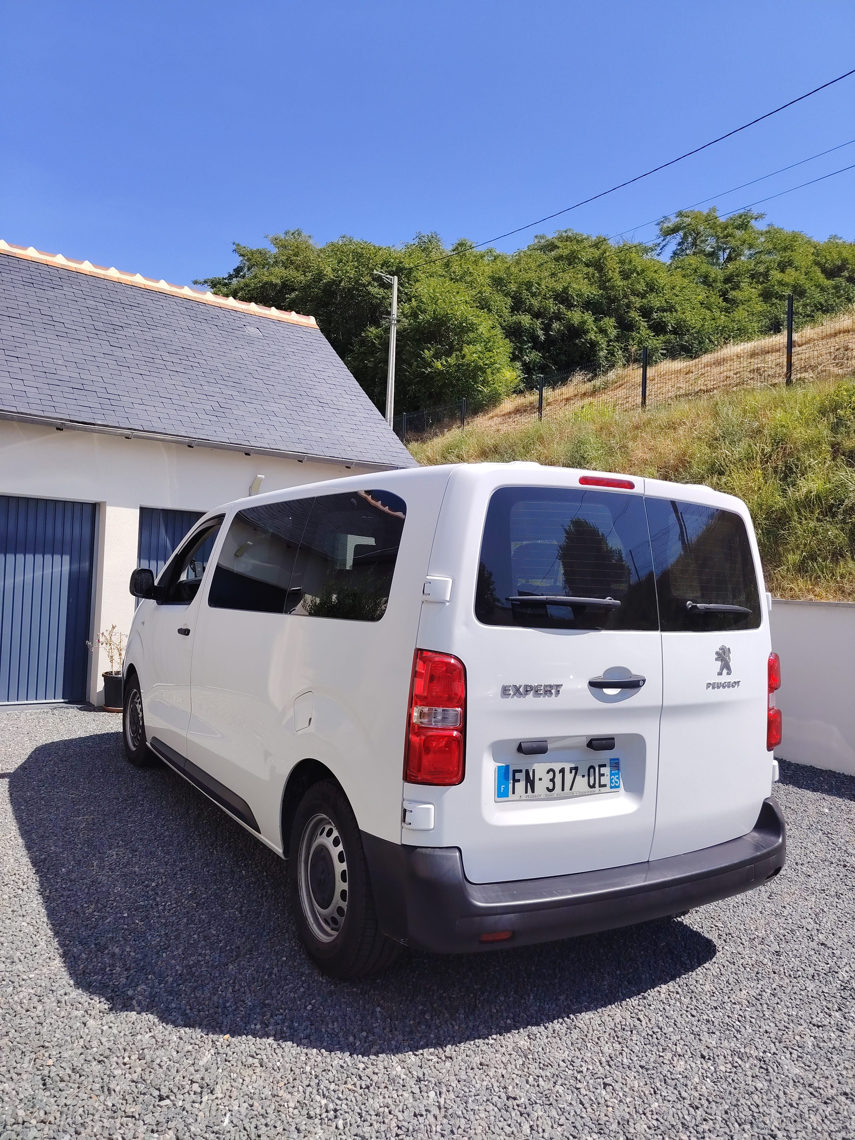 Peugeot Traveller avec Chaines