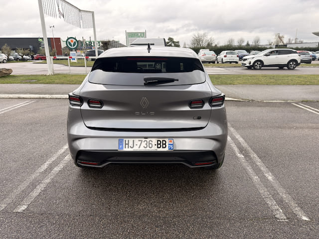 Renault Clio avec Siège bébé