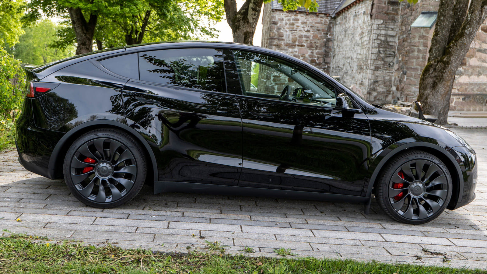 Tesla Model Y Performance, 2022, Electric, automatic