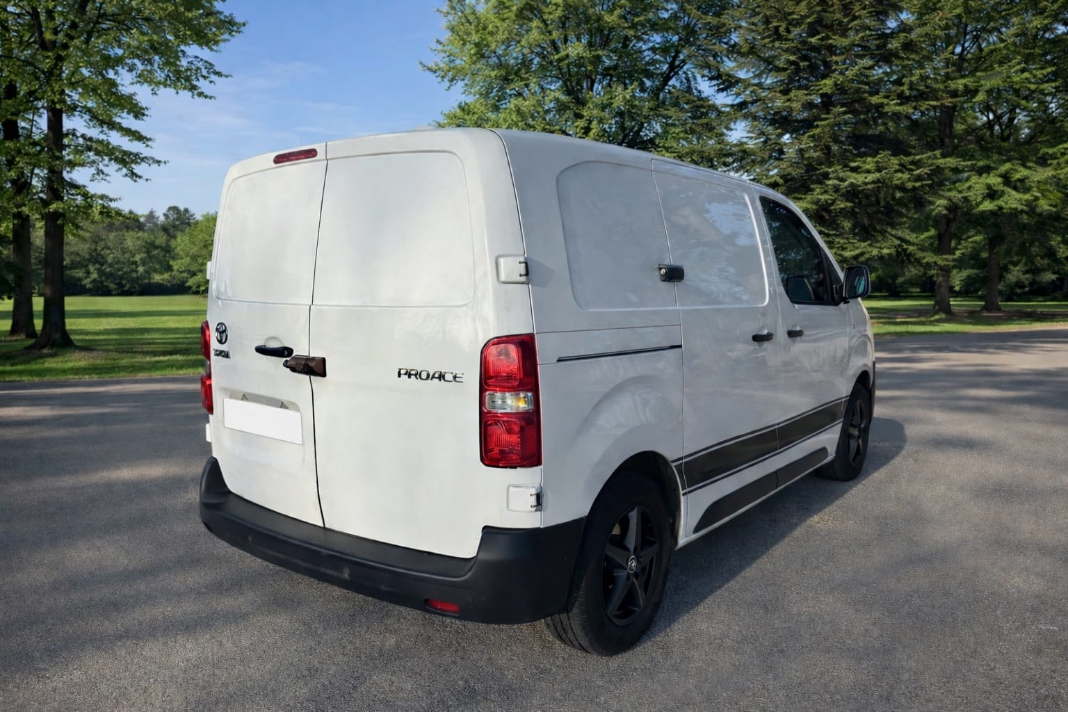 Toyota Proace Fourgon BLANC (06) avec Audio Bluetooth